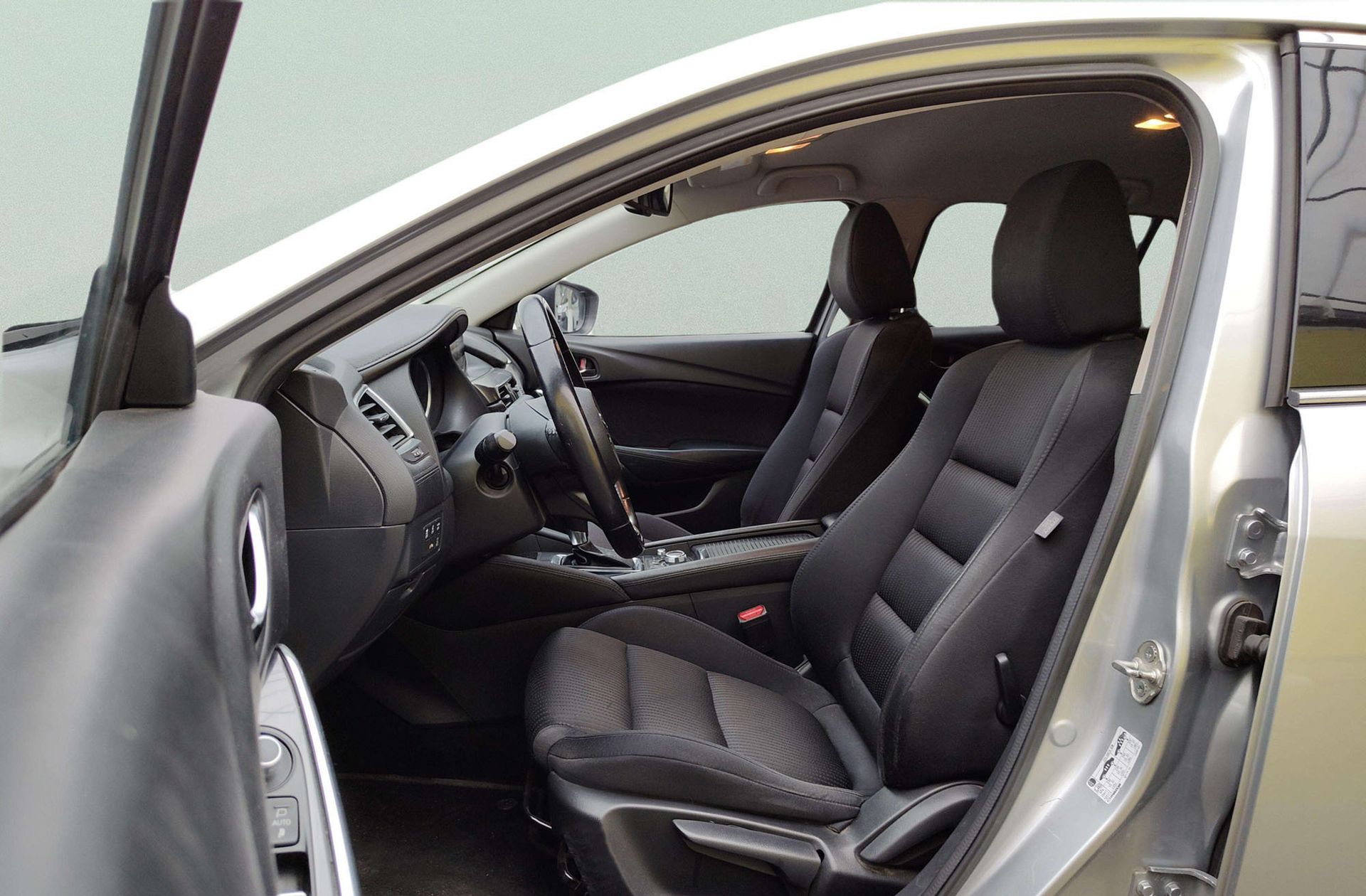 Mazda Mazda6 2.2 DE Wagon Luxury - foto 12