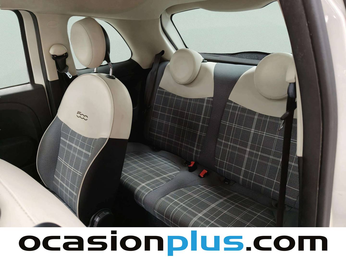 Foto asientos traseros Fiat 500 Fiat 500 1.2 8v Lounge (69 CV)