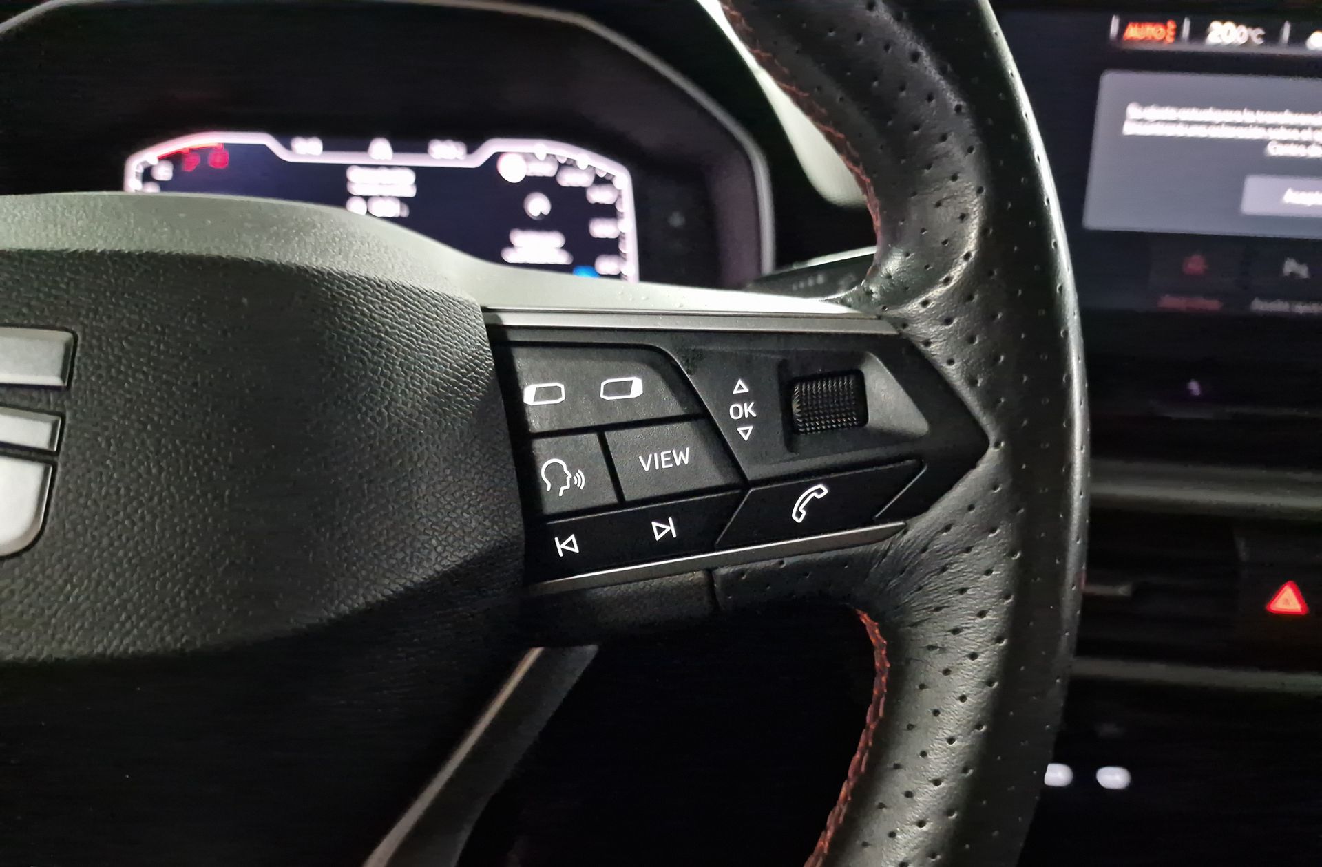 SEAT León 1.0 TSI FR 25 Aniversario - foto 31