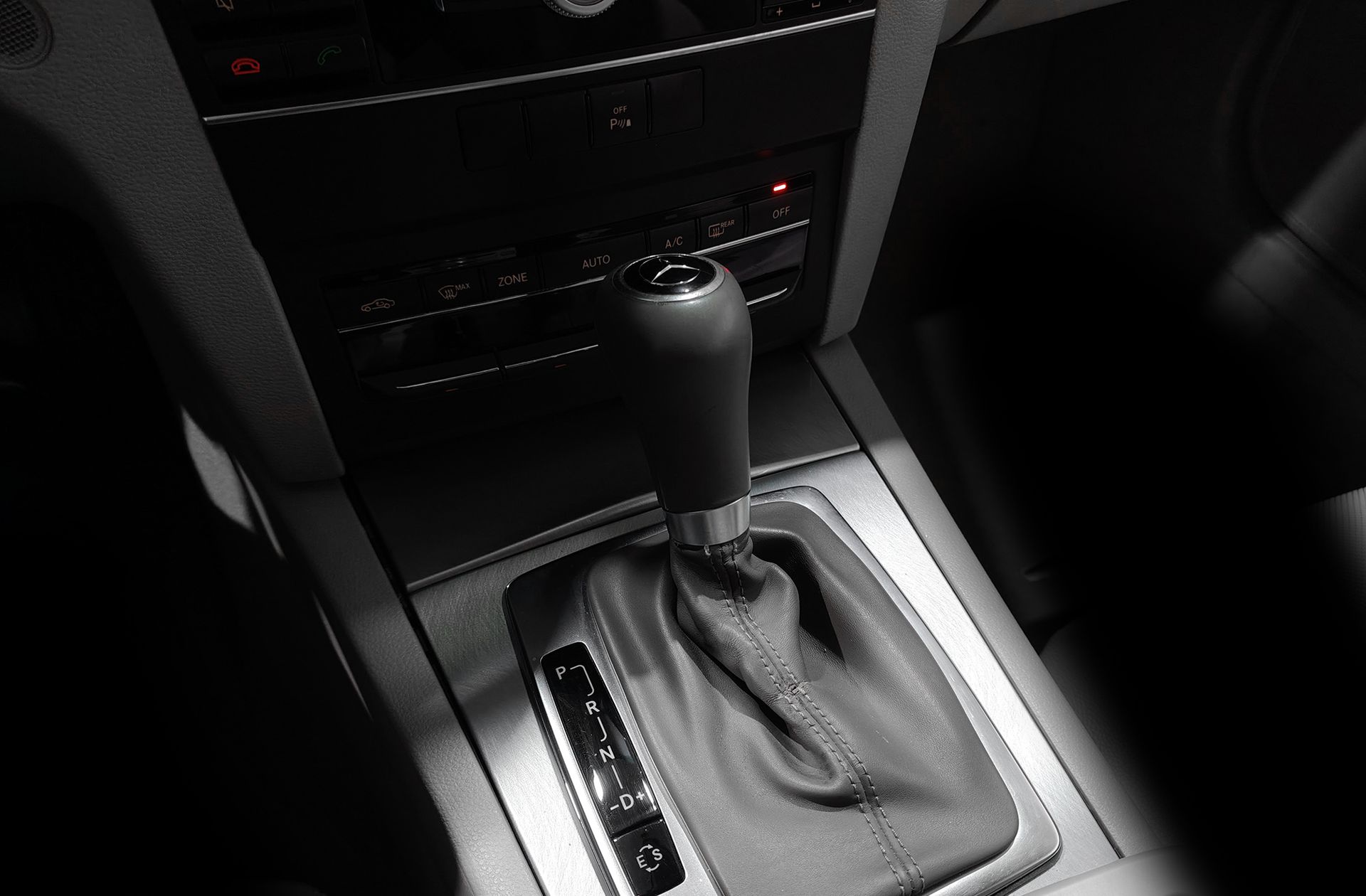 Mercedes-Benz Clase E E 220 CDI Coupe BE Elegance - foto 5