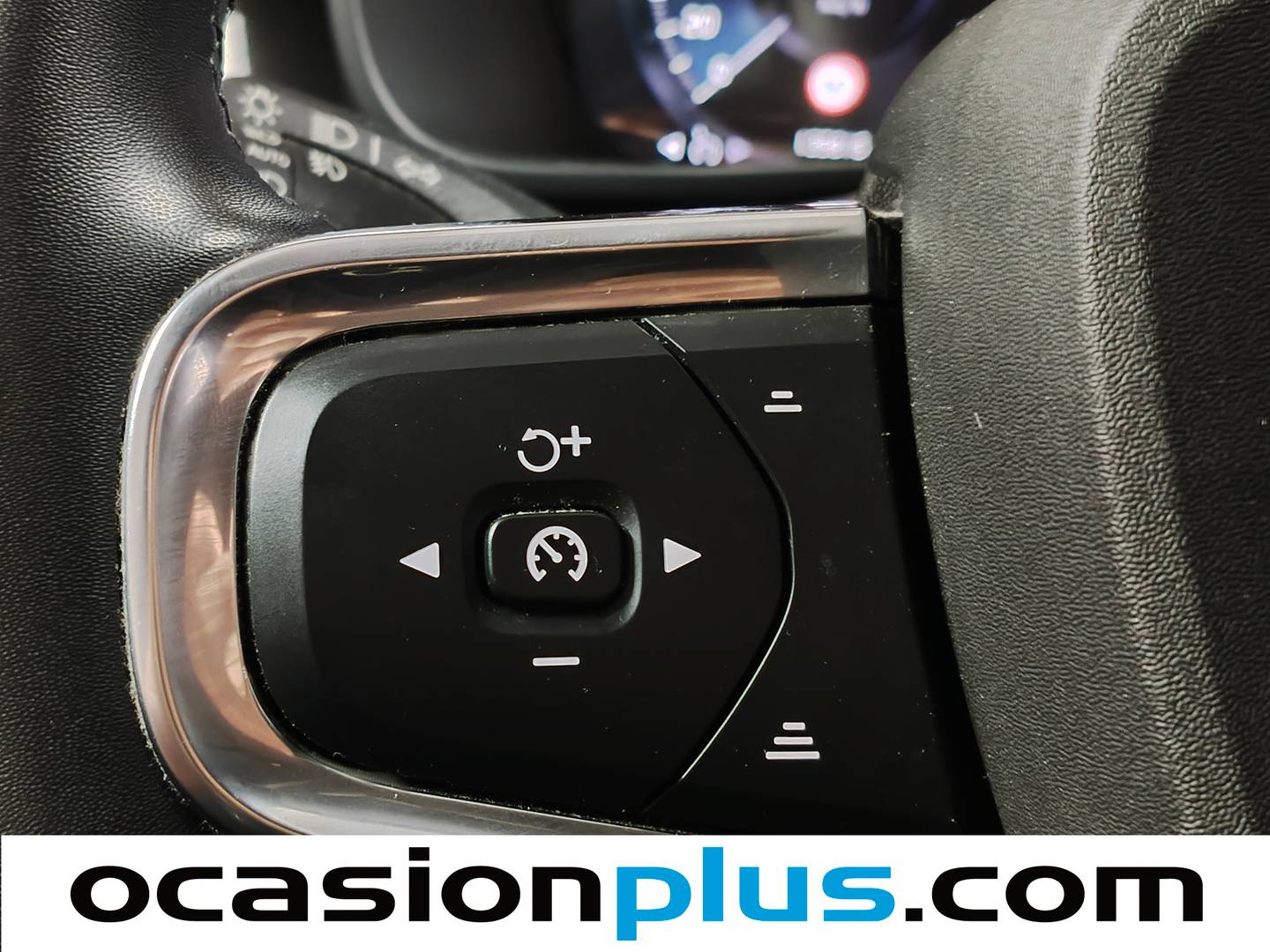 Foto Volvo XC40 Volvo XC40 T4 PHEV Recharge Core Auto (211 CV)