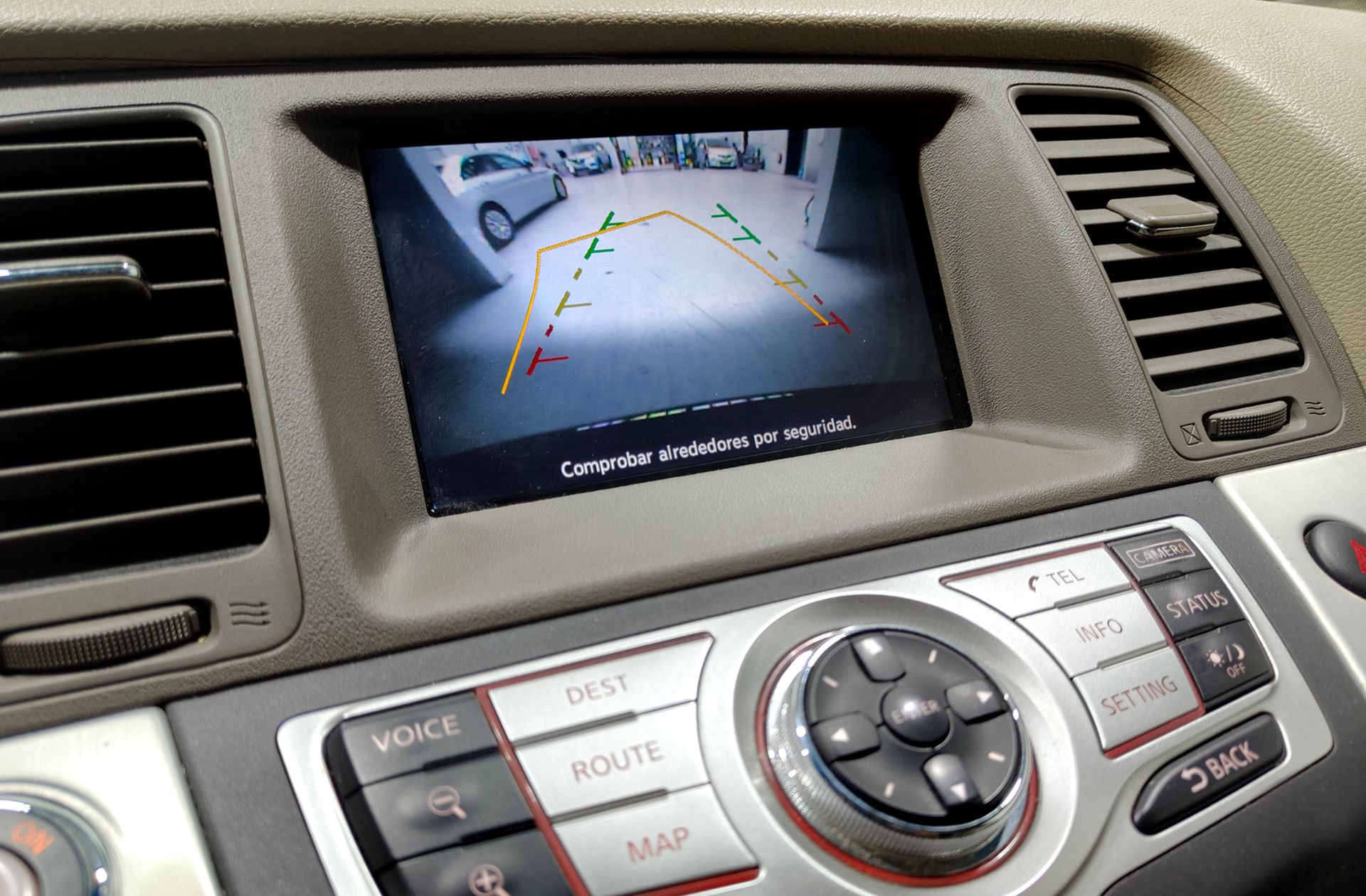 Nissan Murano 2.5 dCi Tekna Premium DVD - foto 9