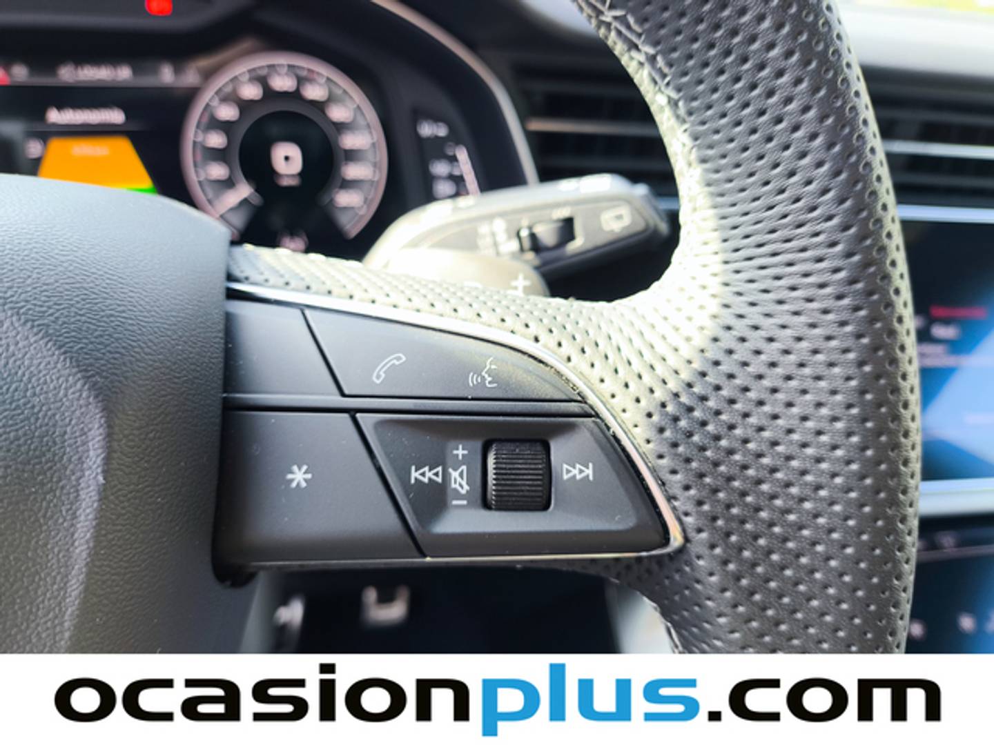 Audi Q8 Audi Q8 TFSIe TFSIe Black Line Plus 60 TFSIe Quattro (462 CV) Tiptronic automático