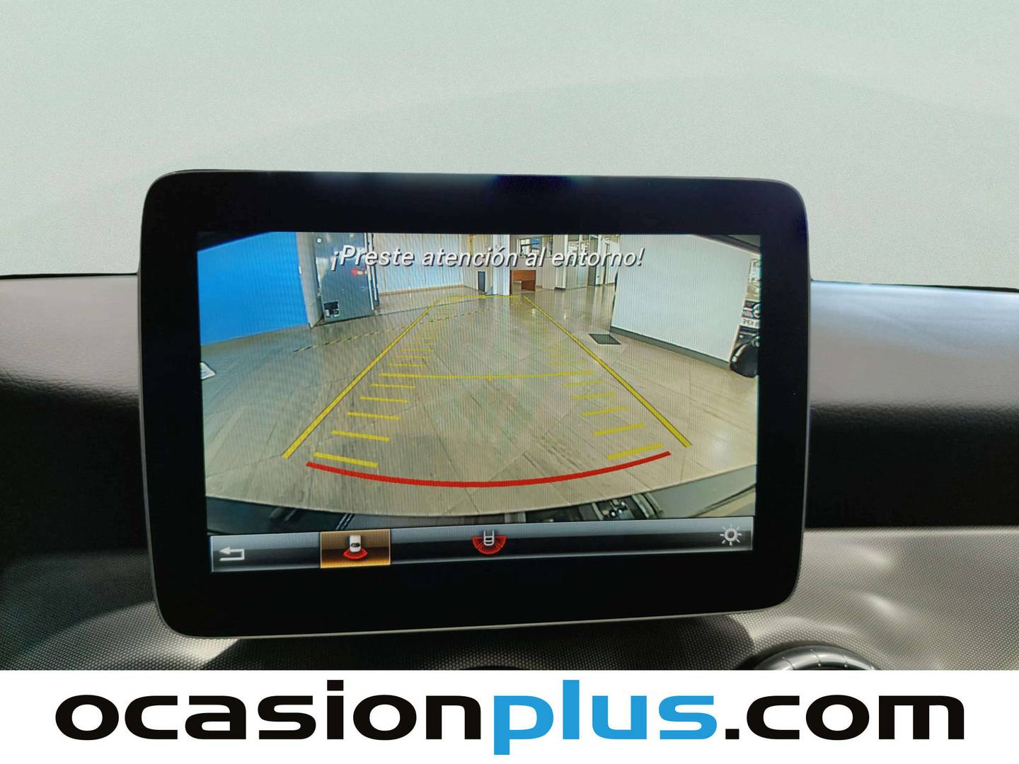 Equipamiento del Mercedes CLA Mercedes-Benz CLA CLA 200 d (136 CV) Pack AMG