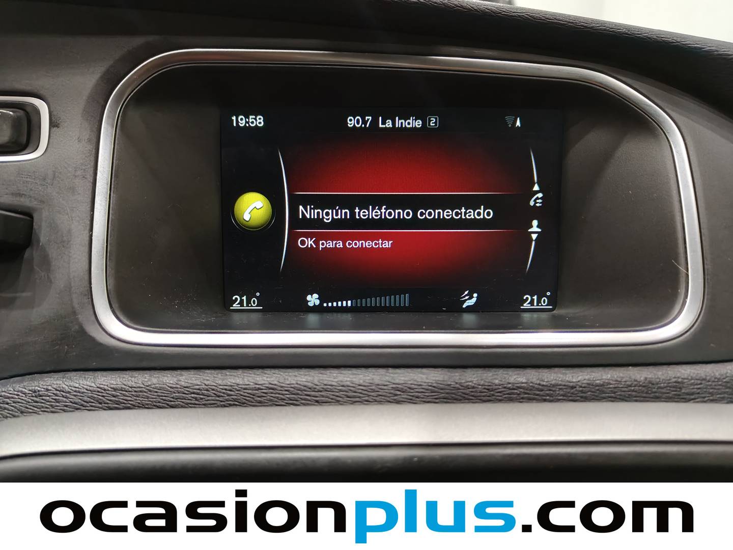 Foto Volvo V40 Cross Country Volvo V40 Cross Country D3 Momentum Auto  (150 CV)