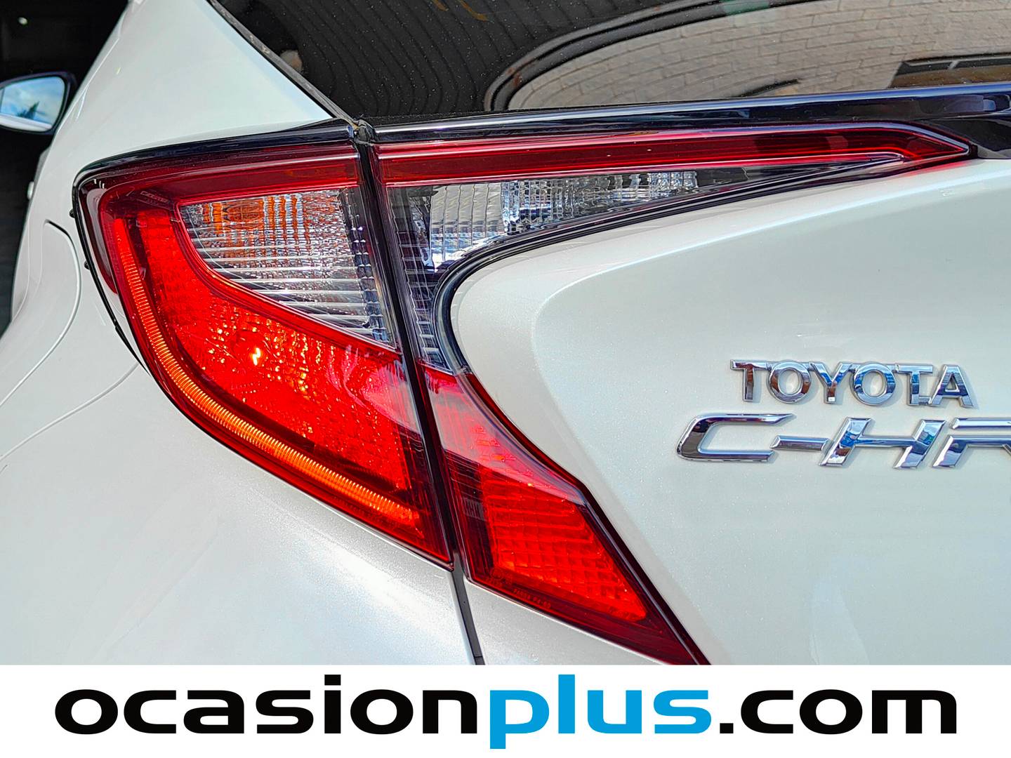 Acabados Toyota C-HR Toyota C-HR 1.8 125H Advance (122 CV)
