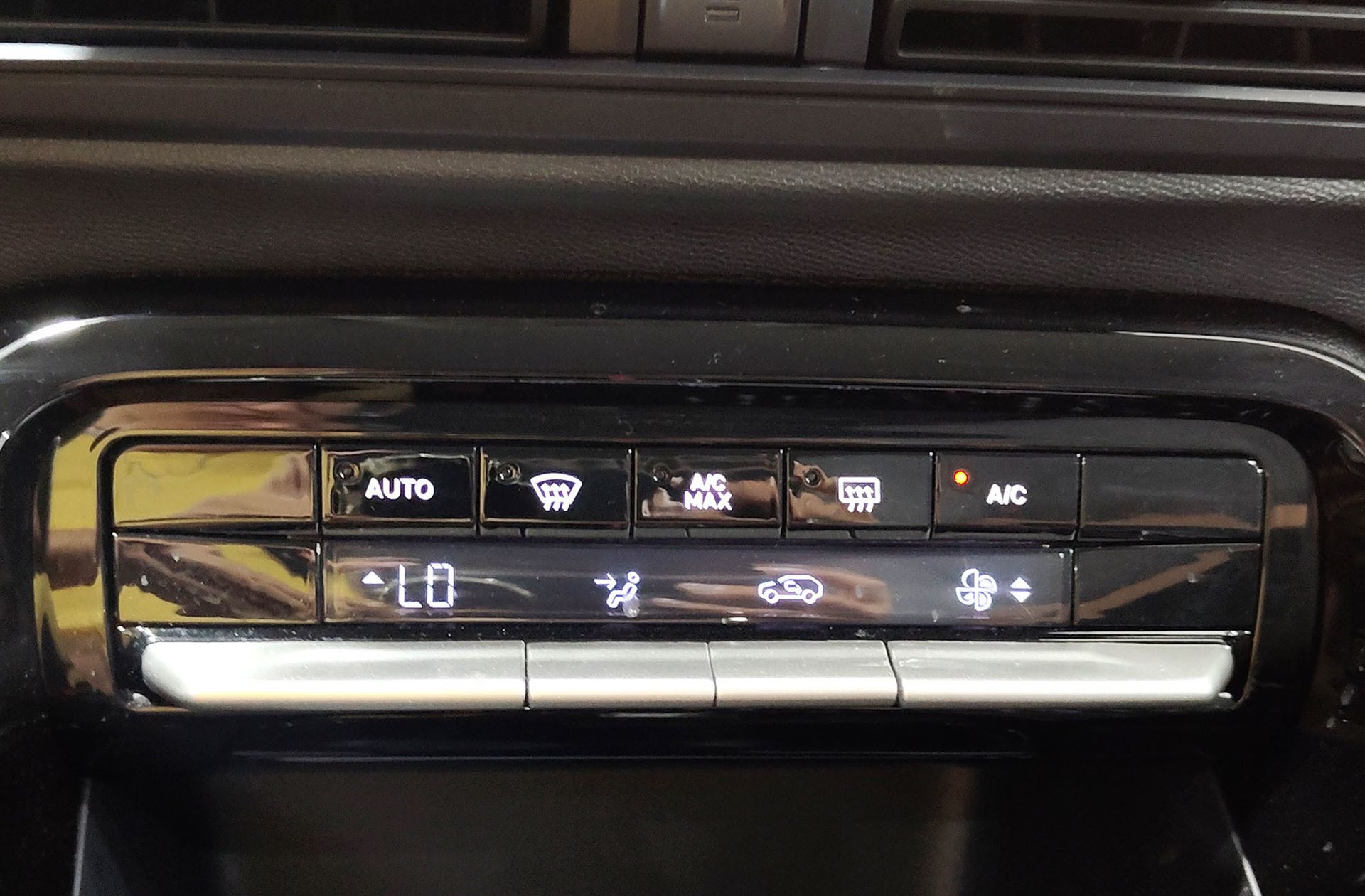 Citroën C3 Aircross Hybrid 145 Plus e-DCS6 - foto 30