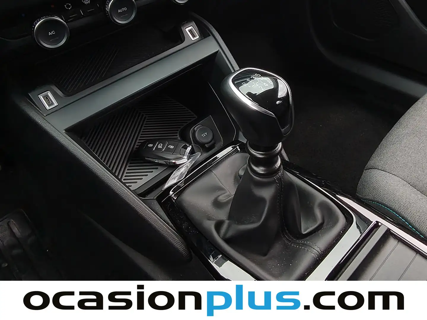 Foto Citroën C4 Citroen C4 PureTech 130 S&S Shine (130 CV)