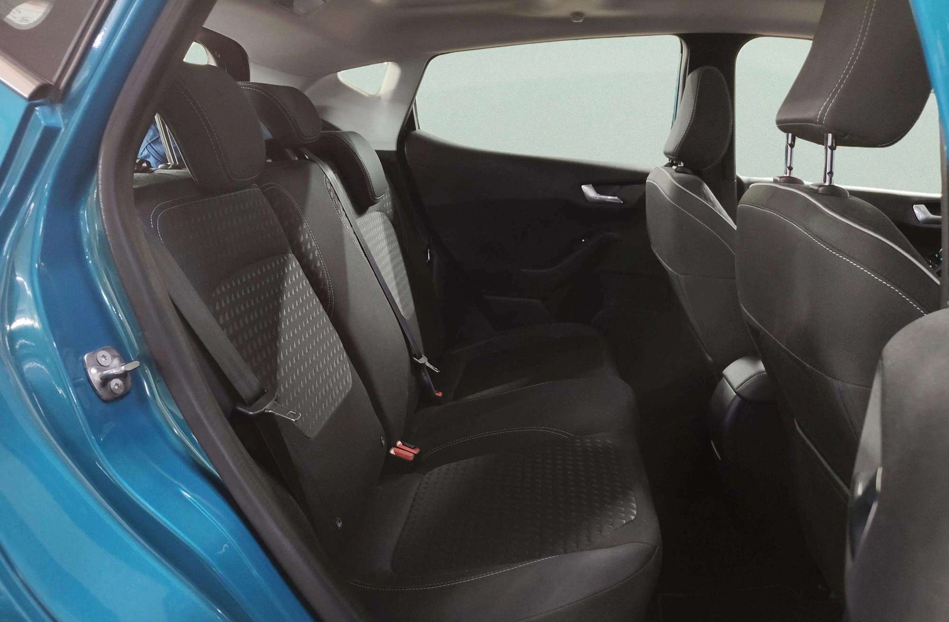 Ford Fiesta 1.0 EcoBoost Titanium - foto 19