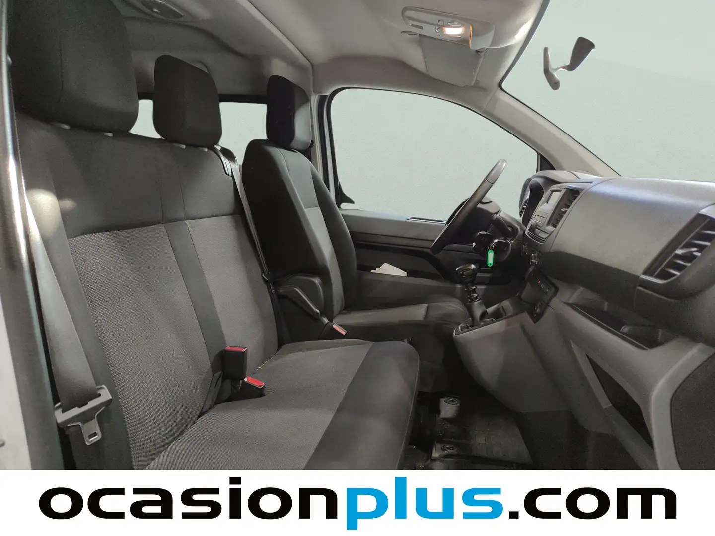 Foto Peugeot Expert Peugeot Expert BlueHDi 120 S&S Standard (120 CV) 9 Plazas