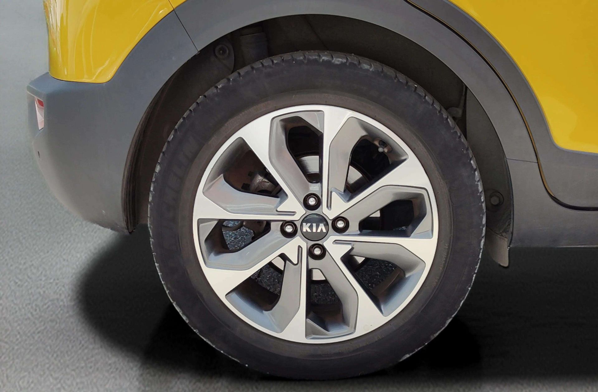 Kia Stonic 1.0 T-GDi Drive - foto 33