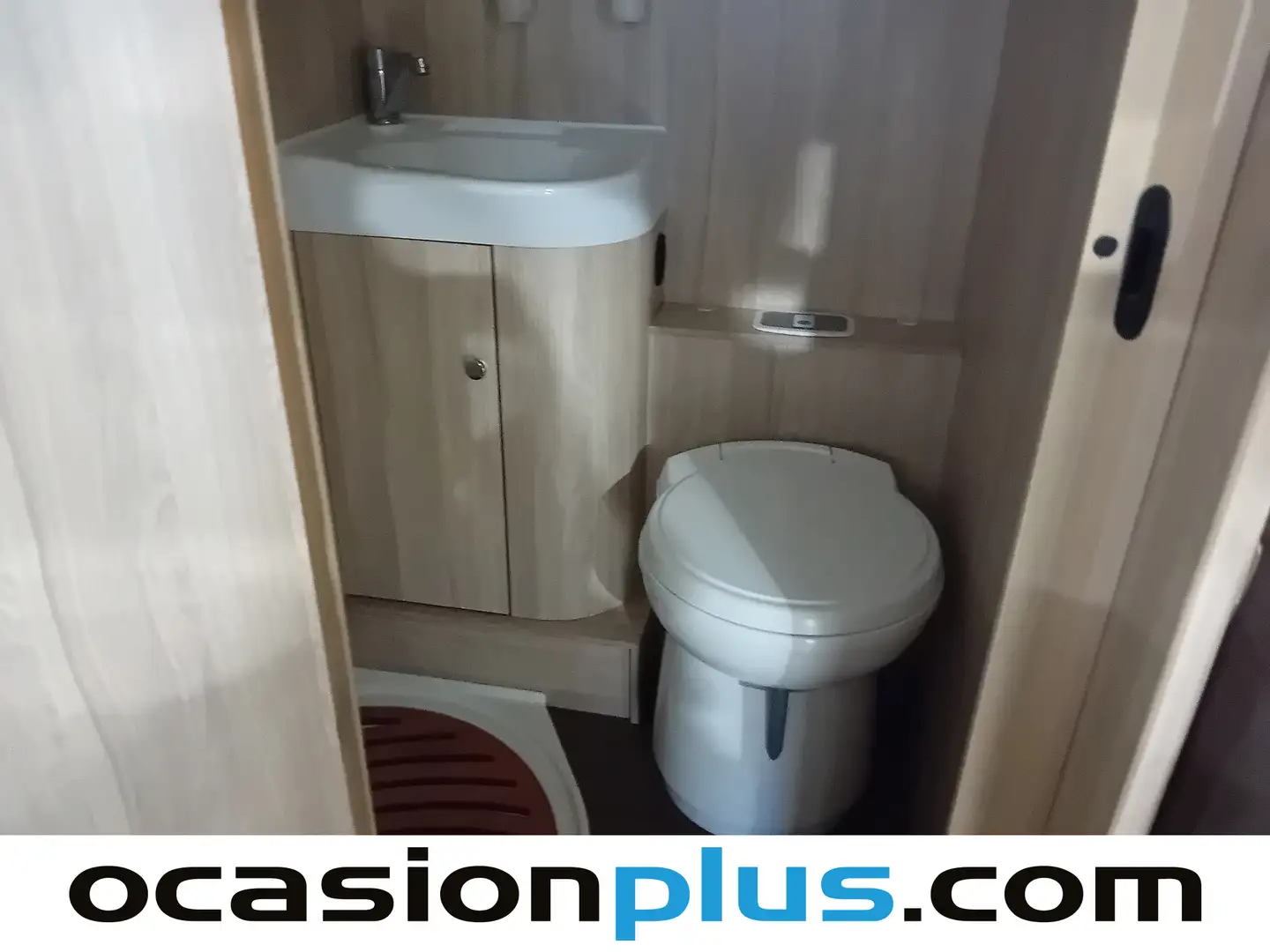 Foto Laika ECOVIP 300 Laika ECOVIP 300 300 2.3 Diesel (131 CV)