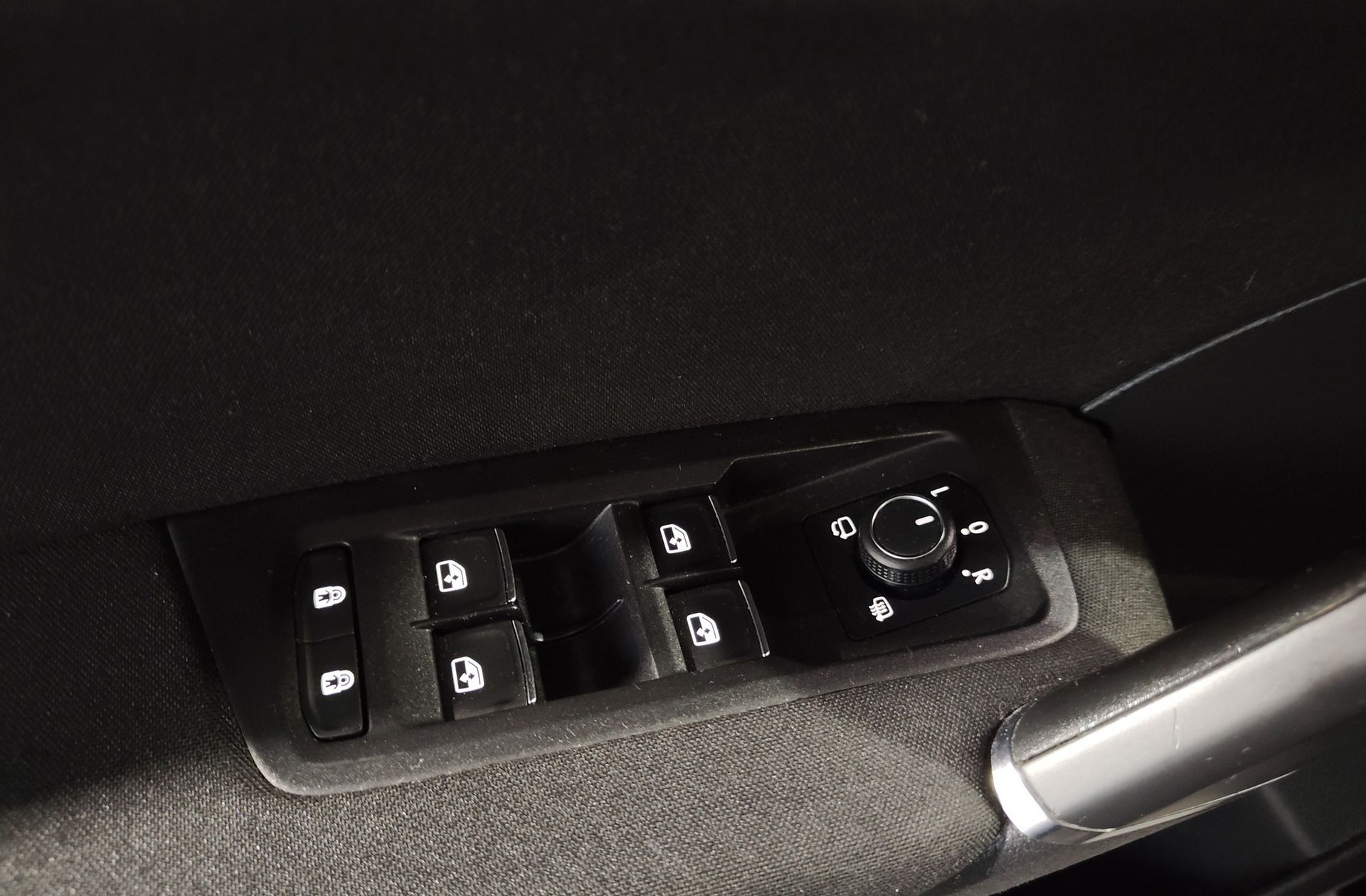 Volkswagen Touran Sport 2.0 TDI BMT DSG - foto 41