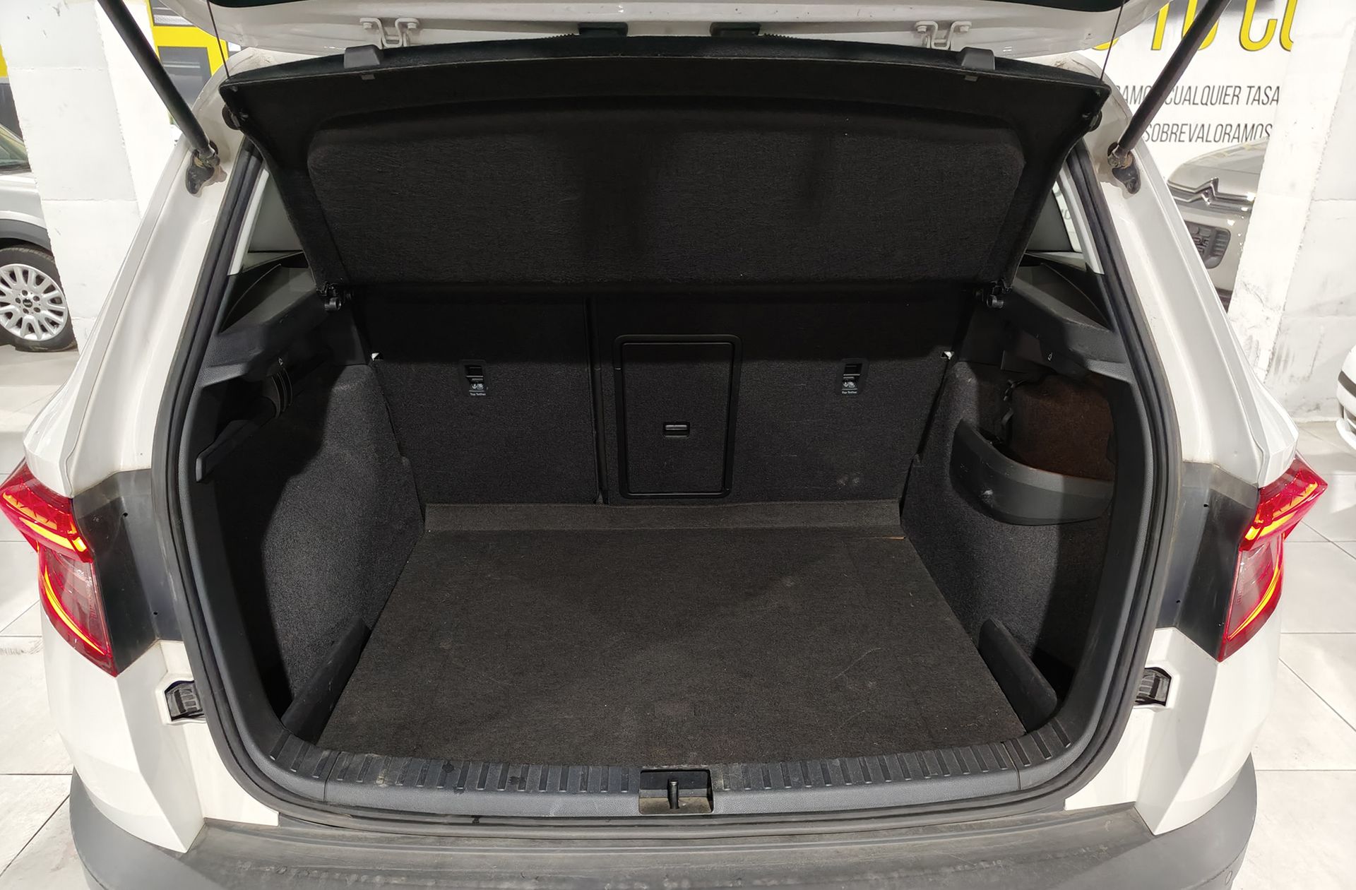 Škoda Karoq 2.0 TDI Ambition 4x4 DSG - foto 14