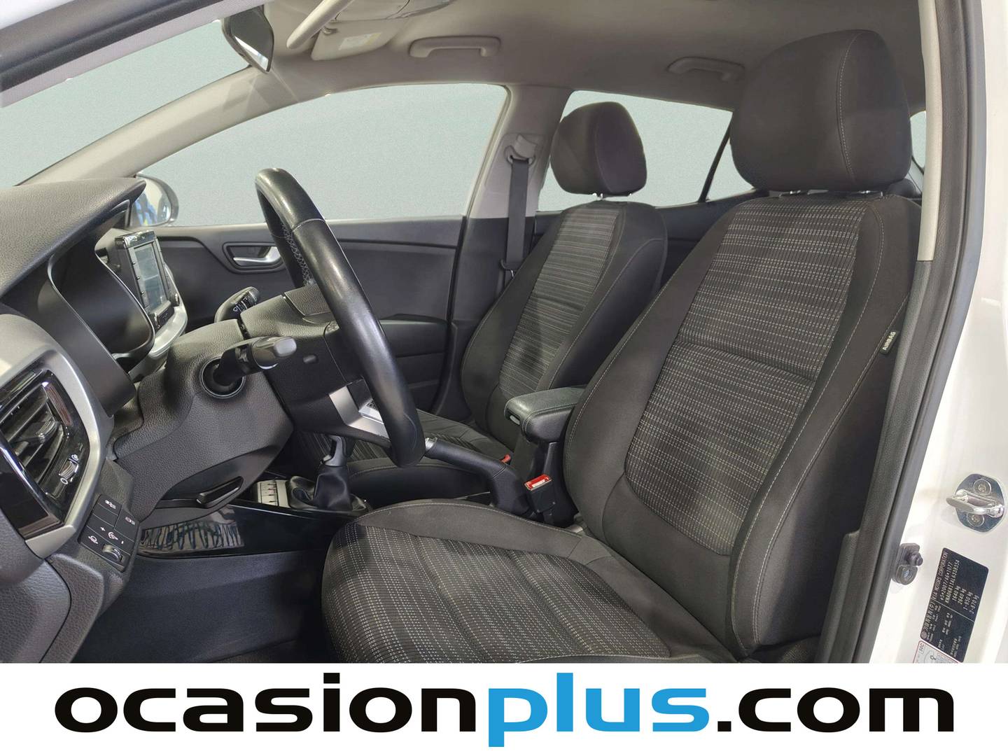 Foto asientos delanteros KIA Stonic Kia Stonic 1.0 T-GDi Eco-Dynamic Drive (120 CV)