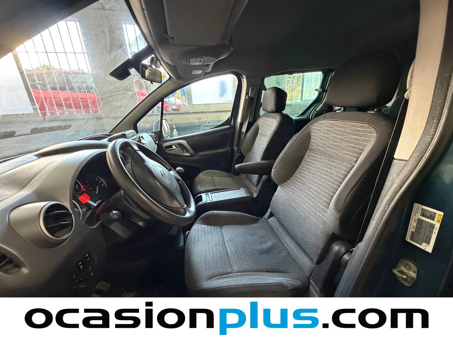 Foto asientos delanteros Citroën Berlingo Citroën Berlingo Combi PureTech 110 20 Aniversario (110 CV)