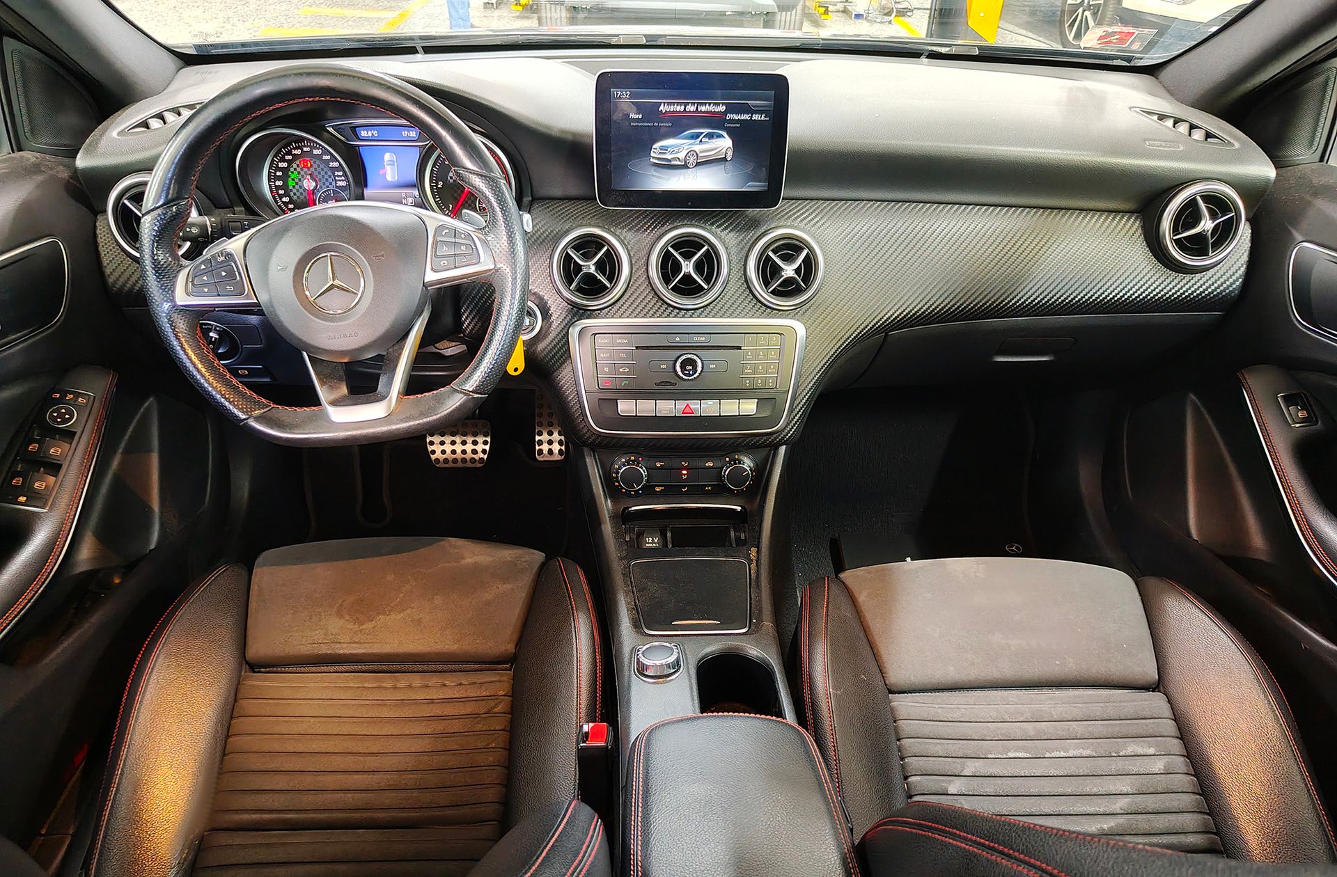 Mercedes-Benz Clase A 200 d Pack AMG - foto 5