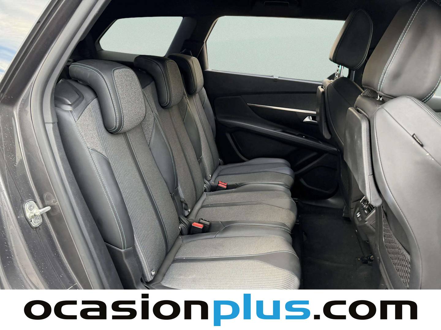 Foto Peugeot 5008 Peugeot 5008 PureTech 130 S&S Allure Pack EAT8 (130 CV) 7 Plazas