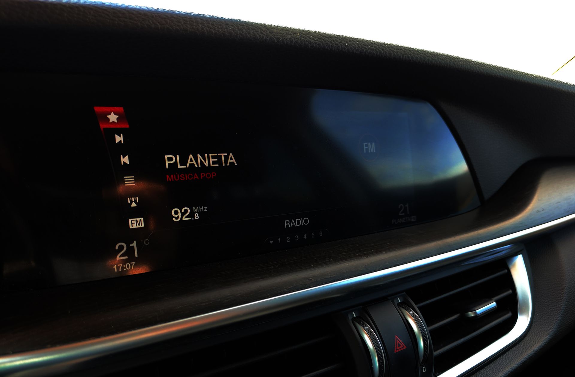 Alfa Romeo Stelvio 2.0 Petrol First Edition (I) Q4 - foto 31