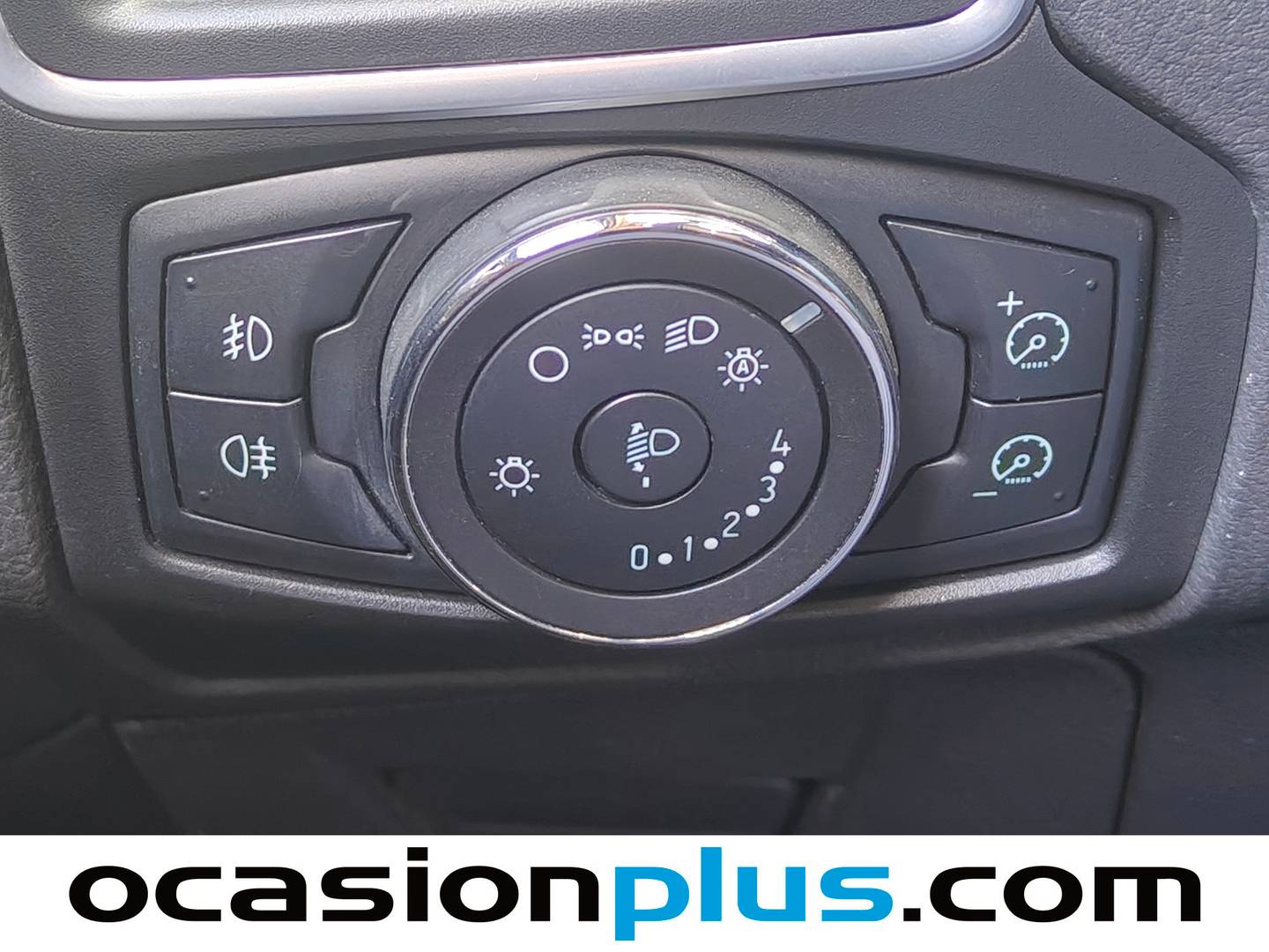 Extras y acabados del Ford Focus Ford Focus 1.6 TI-VCT Trend (105 CV)