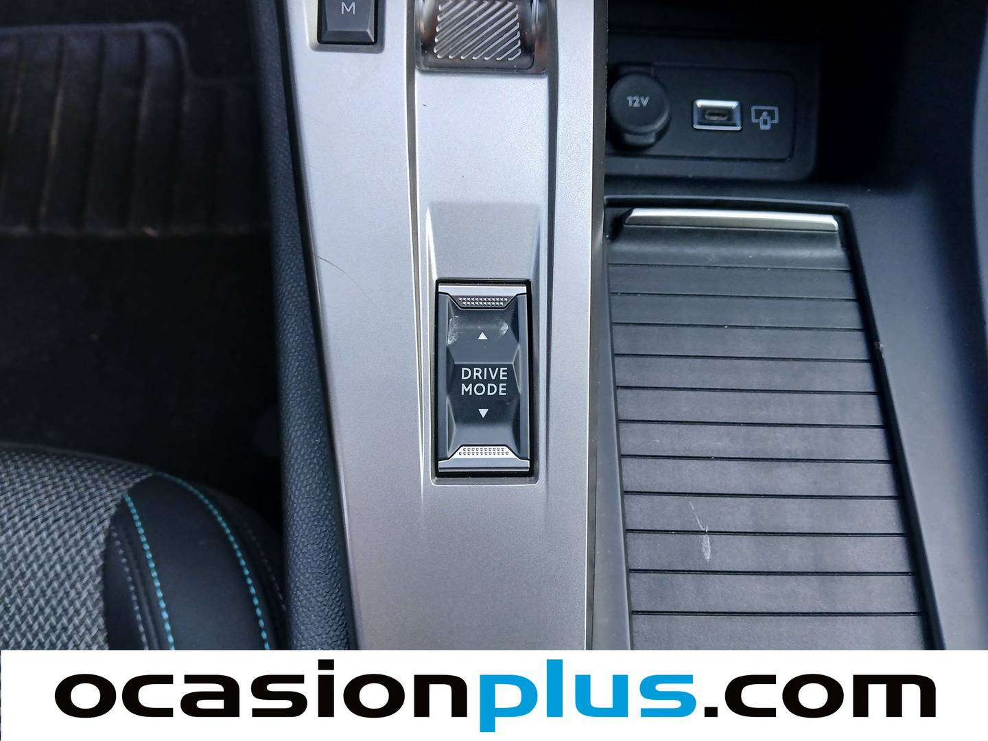 Foto Peugeot 308 Peugeot 308 Allure Hybrid eDCS6 (145 CV)