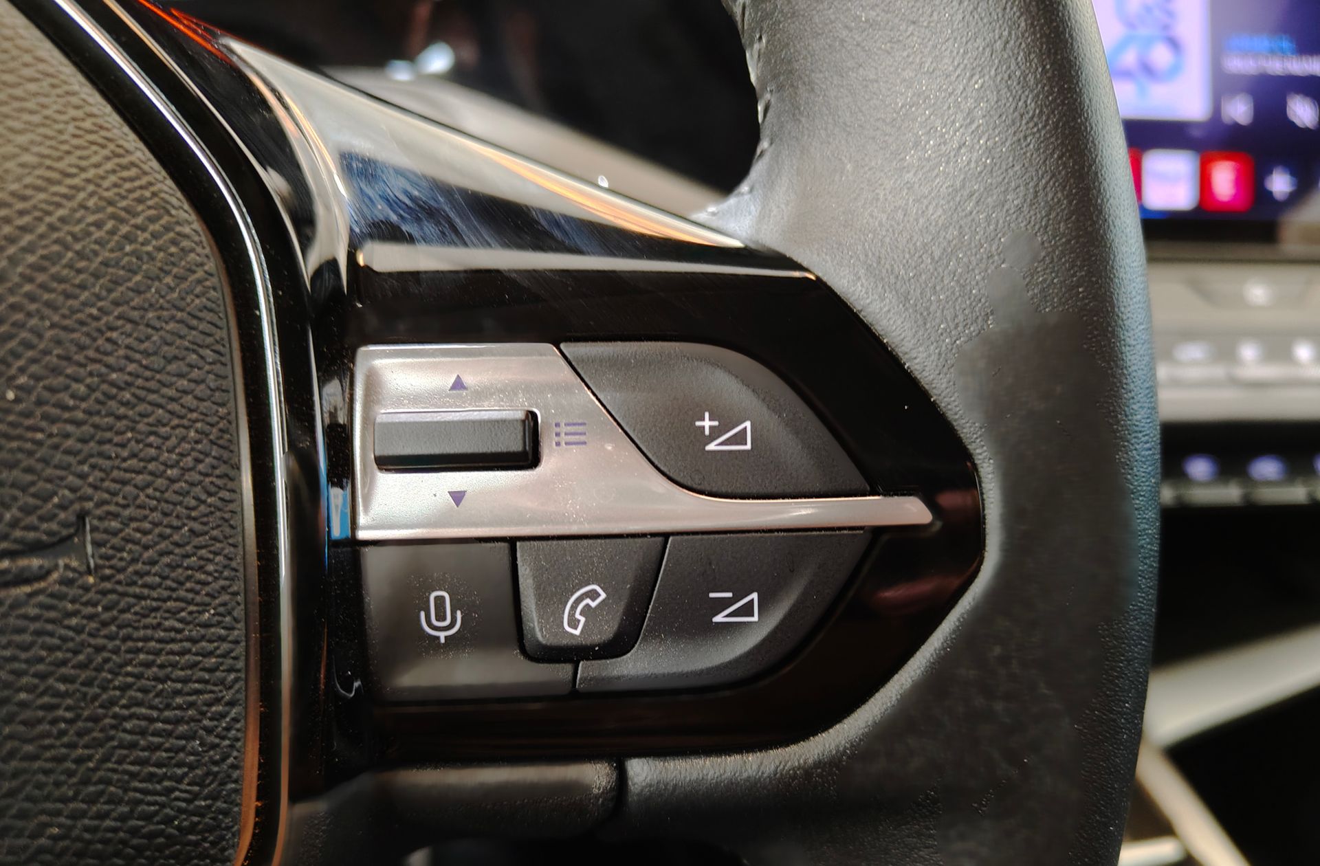 Peugeot 408 Allure Hybrid eDCS6 - foto 25