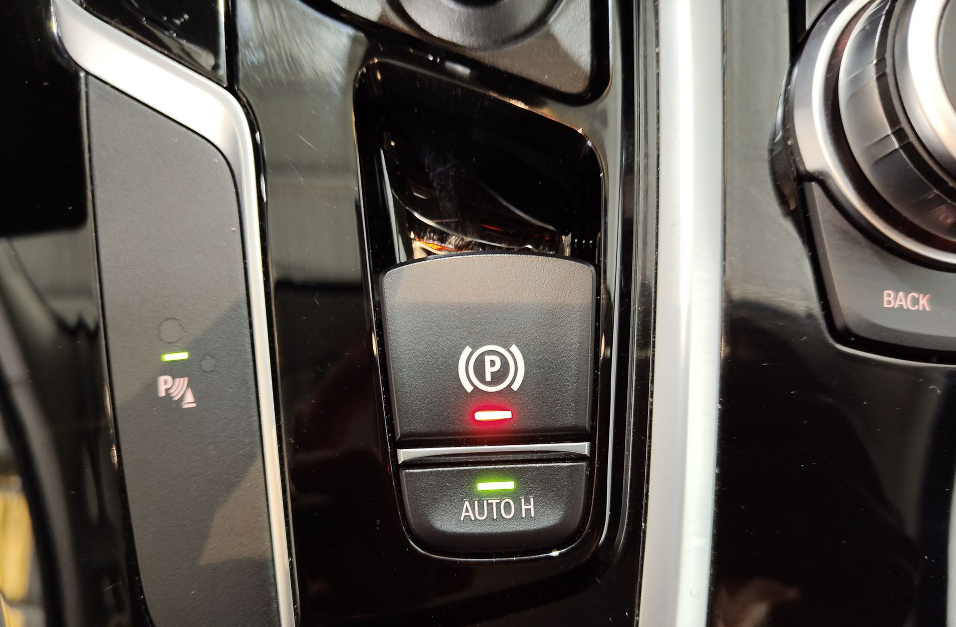 BMW X3 sDrive18d - foto 30
