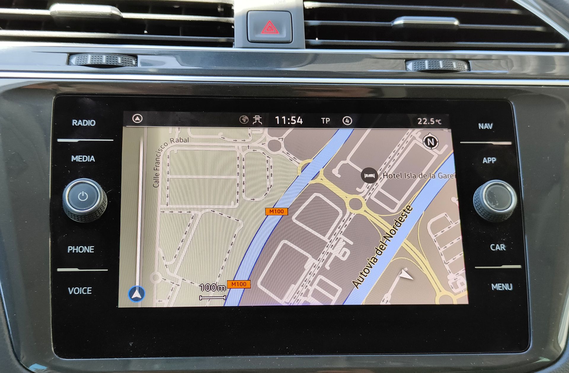 Volkswagen Tiguan Urban Sport 2.0 TDI DSG - foto 7