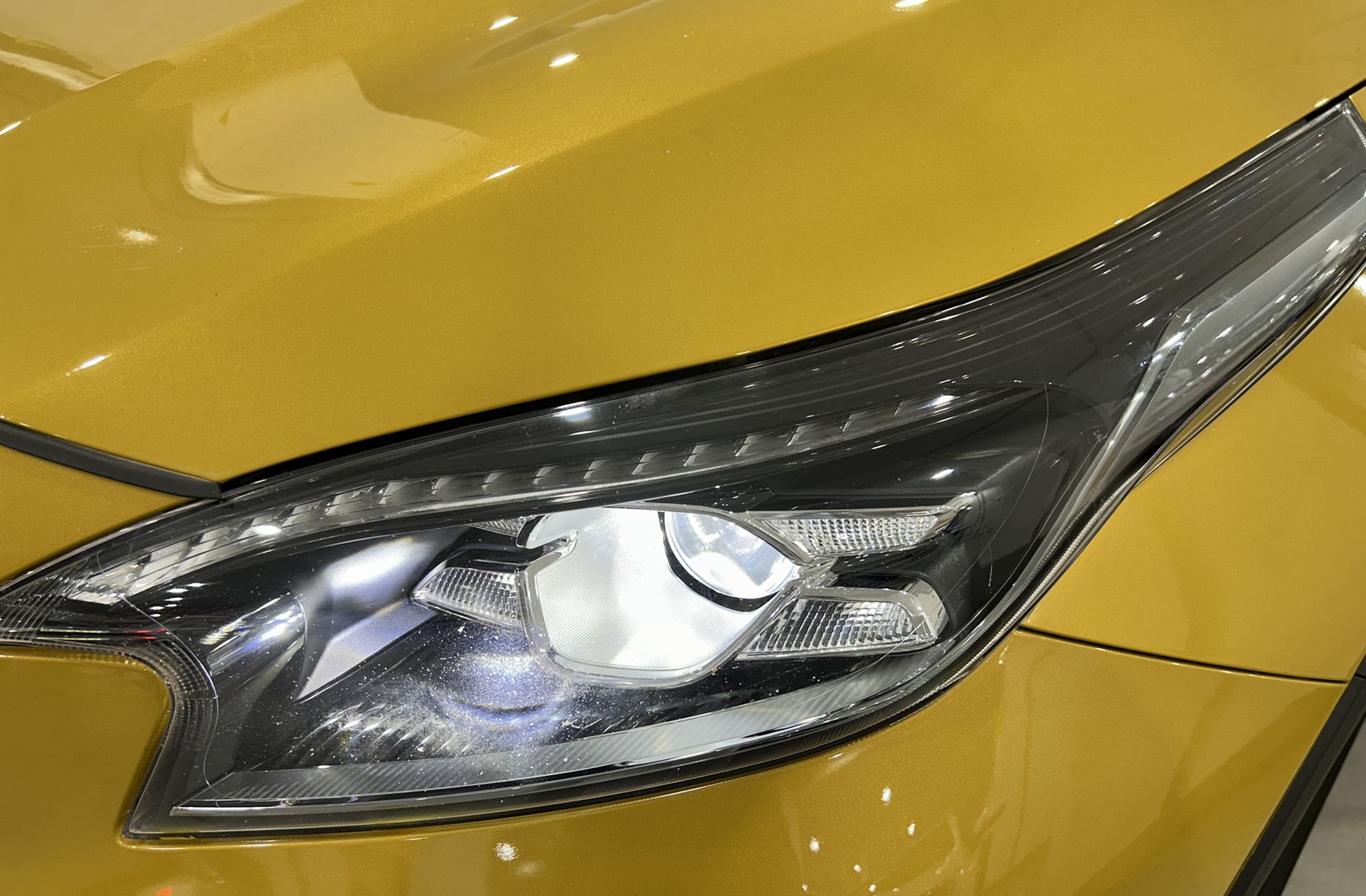 Kia XCeed 1.5 MHEV iMT Tech - foto 13
