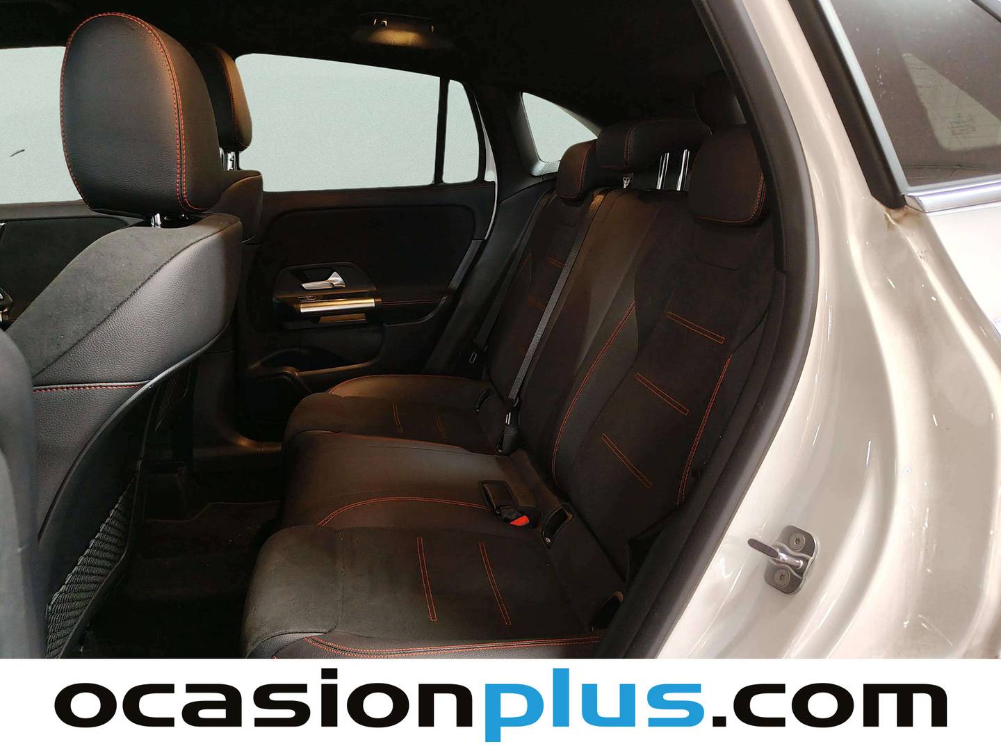 Foto asientos traseros Mercedes GLA Mercedes GLA 180 (136 CV) Pack AMG
