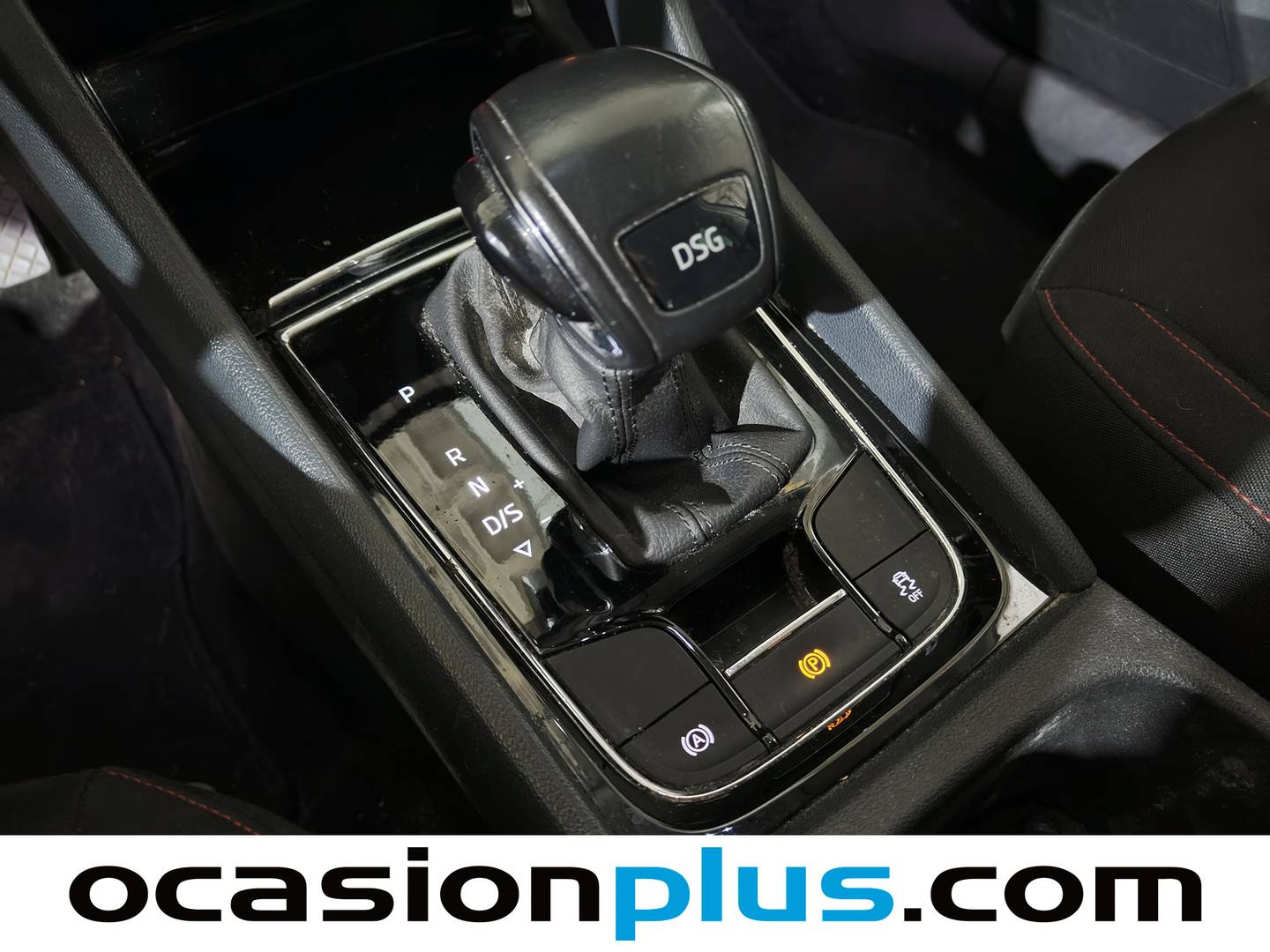 Foto Skoda Karoq Skoda Karoq 1.0 TSI Ambition DSG (115 CV)