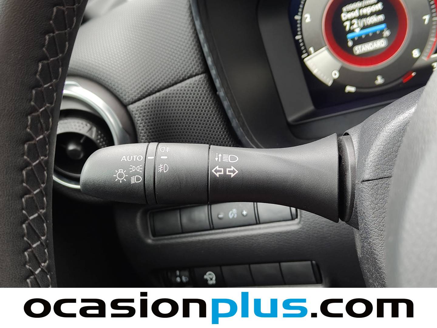 Foto Nissan JUKE Nissan Juke DIG-T N-Connecta 4x2 DCT (114 CV)