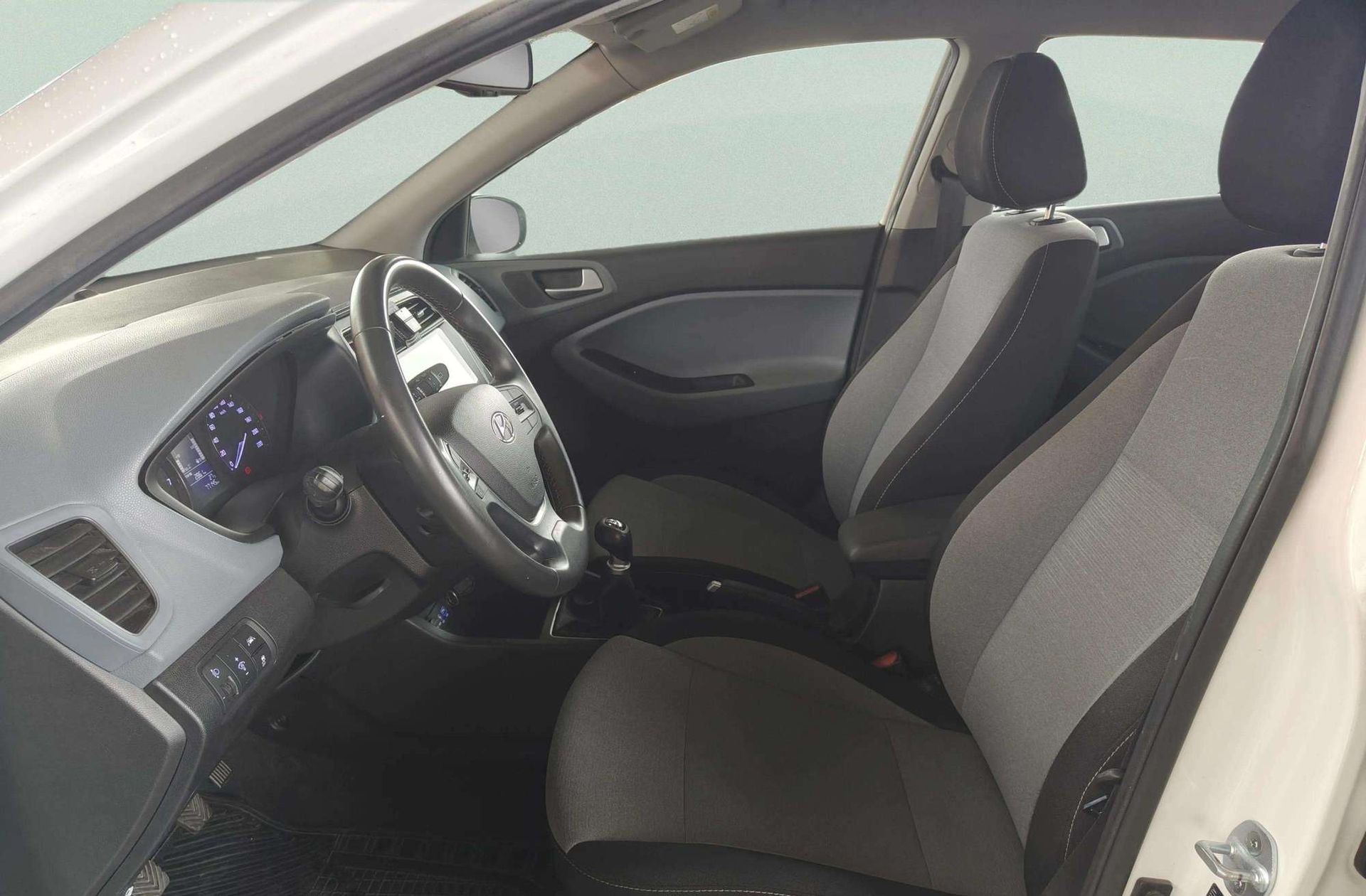 Hyundai i20 1.2 MPI Tecno - foto 11