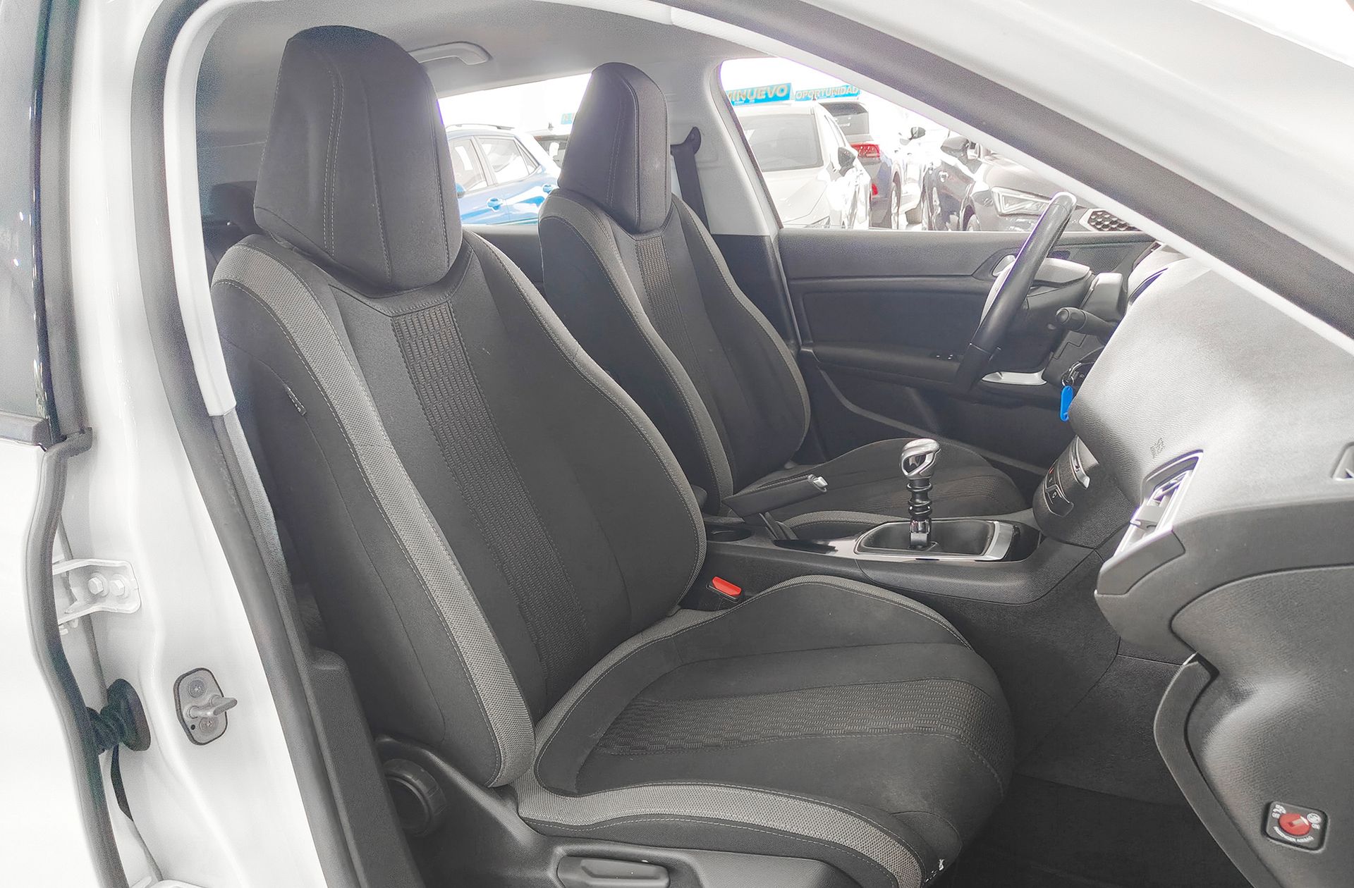 Peugeot 308 PureTech 130 Style - foto 19