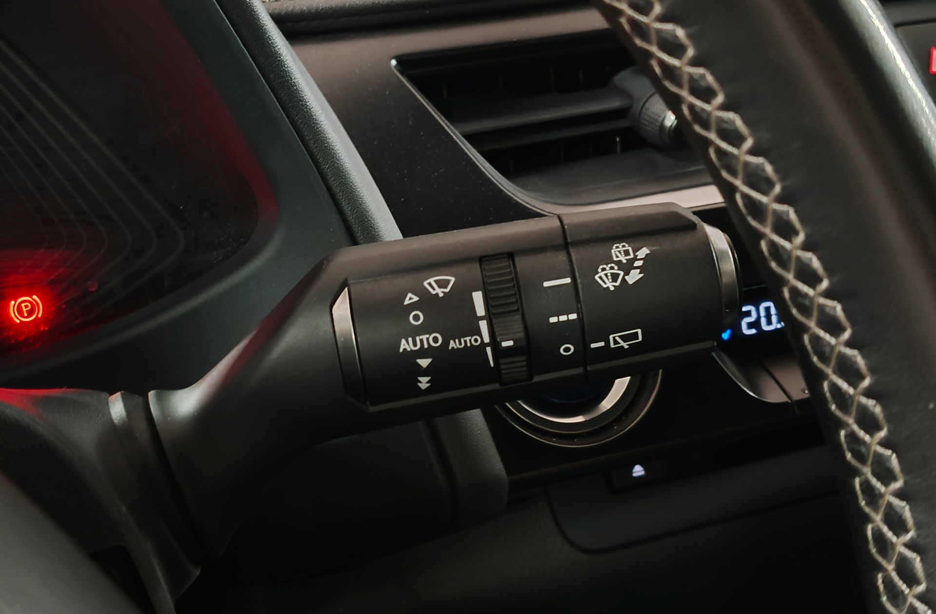 Lexus UX 250h Business 2WD - foto 26
