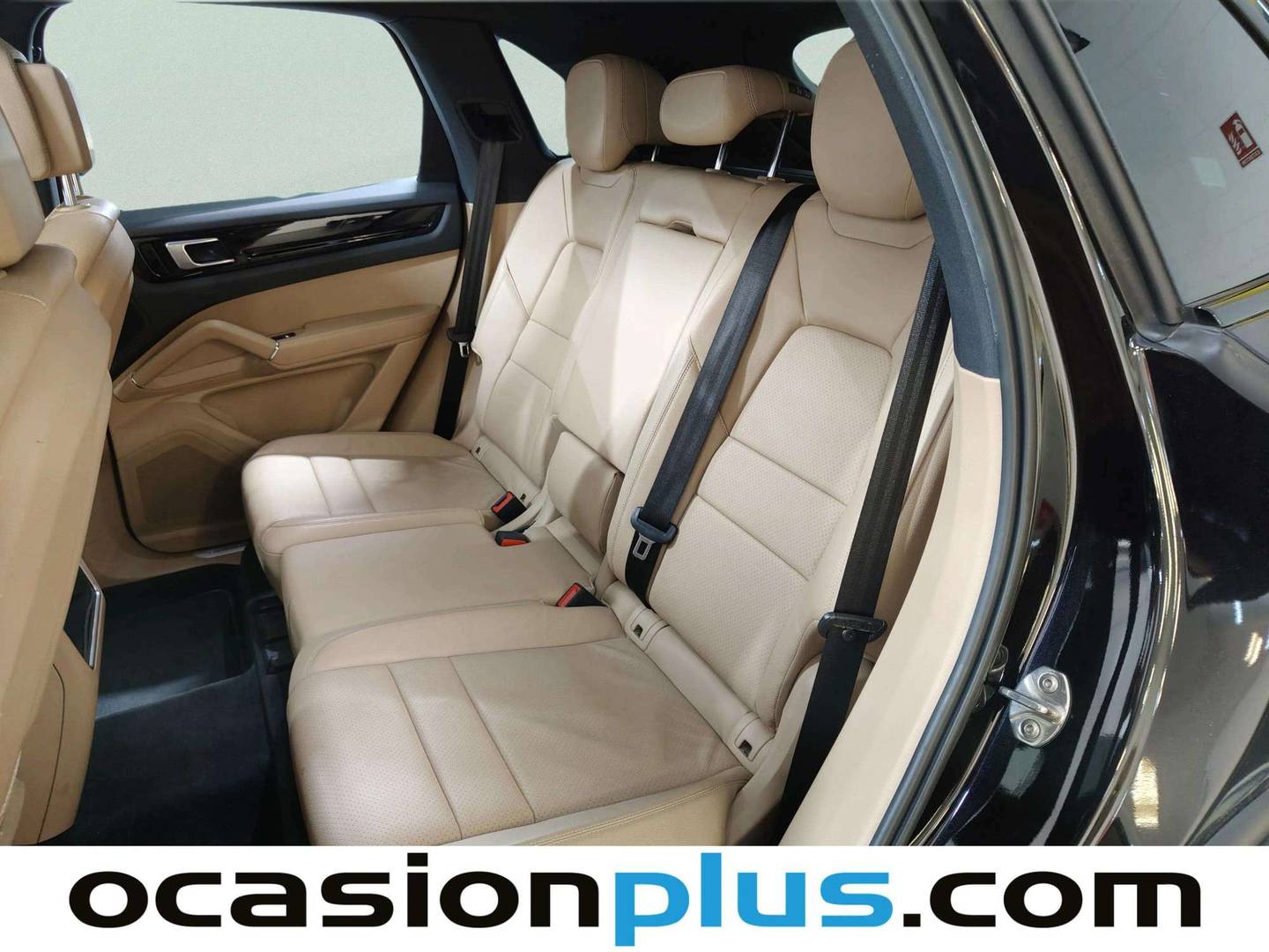 Foto asientos traseros Porsche Cayenne Porsche Cayenne (340 CV)