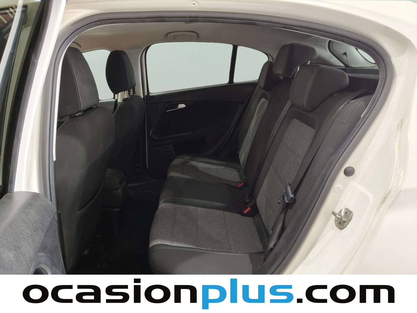 Foto Fiat Tipo Fiat Tipo 1.5 Hybrid Cross DCT 97 kW (130 CV)