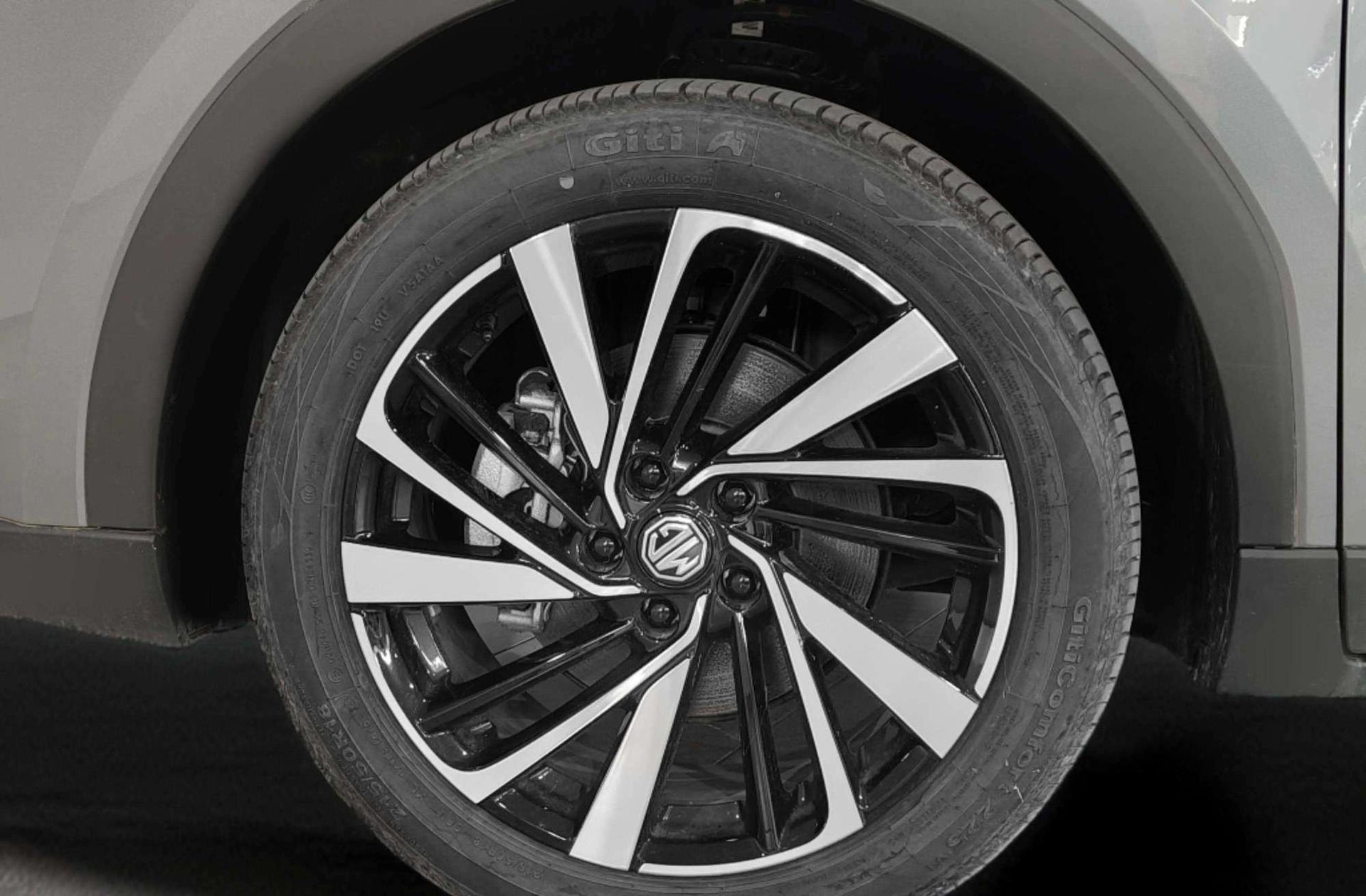 MG ZS 1.5 Hybrid+ Luxury - foto 38