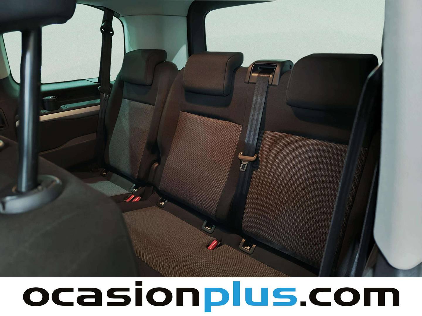 Extras y acabados del Citroën Spacetourer Citroën Spacetourer BlueHDi 180 Talla M S&S EAT6 Business (178 CV) 8 Plazas