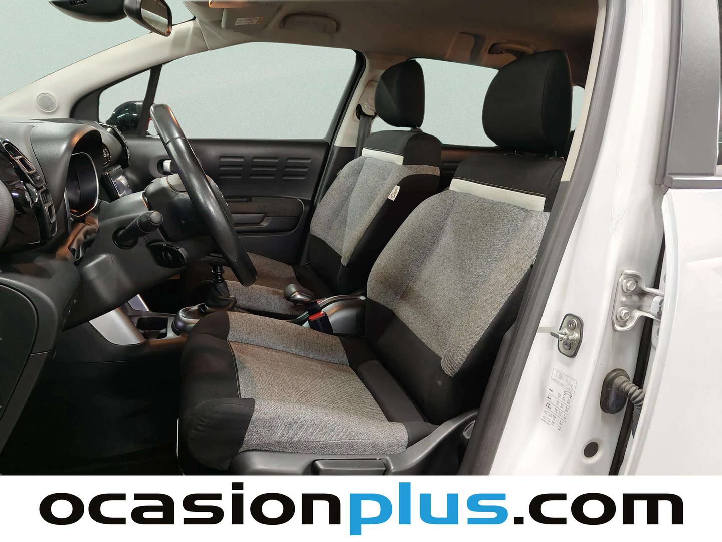 Foto asientos delanteros Citroën C3 Aircross Citroën C3 Aircross PureTech 110 S&S Origins (110 CV)