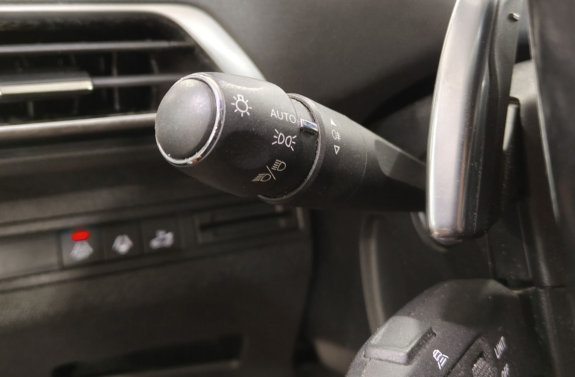 Peugeot 5008 PureTech 130 GT EAT8 7 plazas - foto 30
