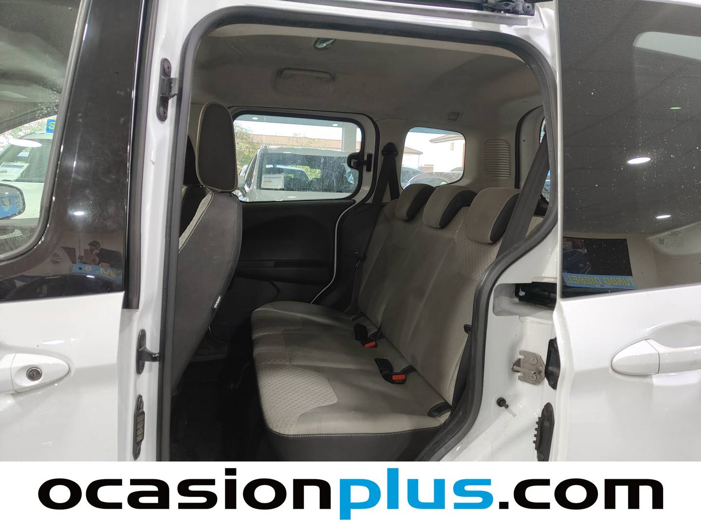 Foto asientos traseros Ford Tourneo Courier Ford Tourneo Courier 1.0 EcoBoost Titanium (100 CV)