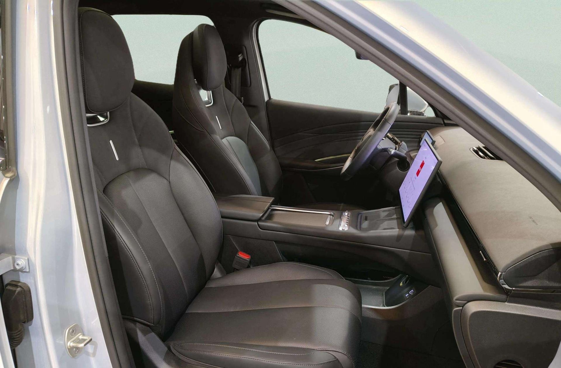 Omoda 7 1.5 T-GDi SHS-P Premium FWD - foto 28