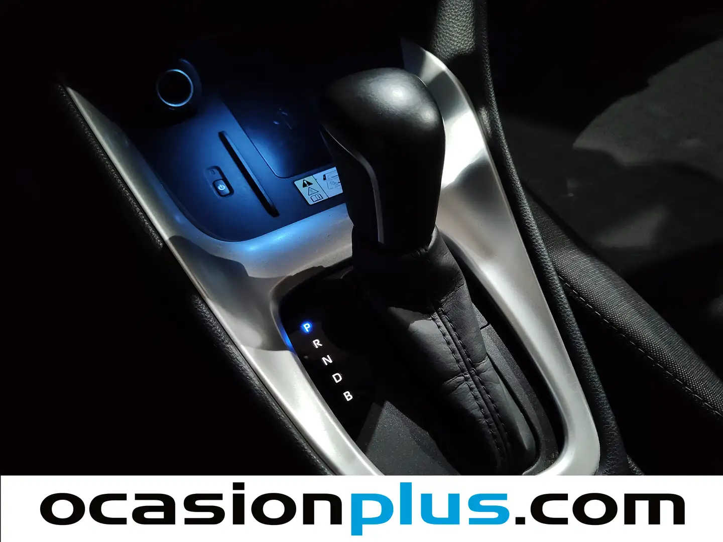 Foto Toyota Yaris Toyota Yaris 120H Business Plus (116 CV)