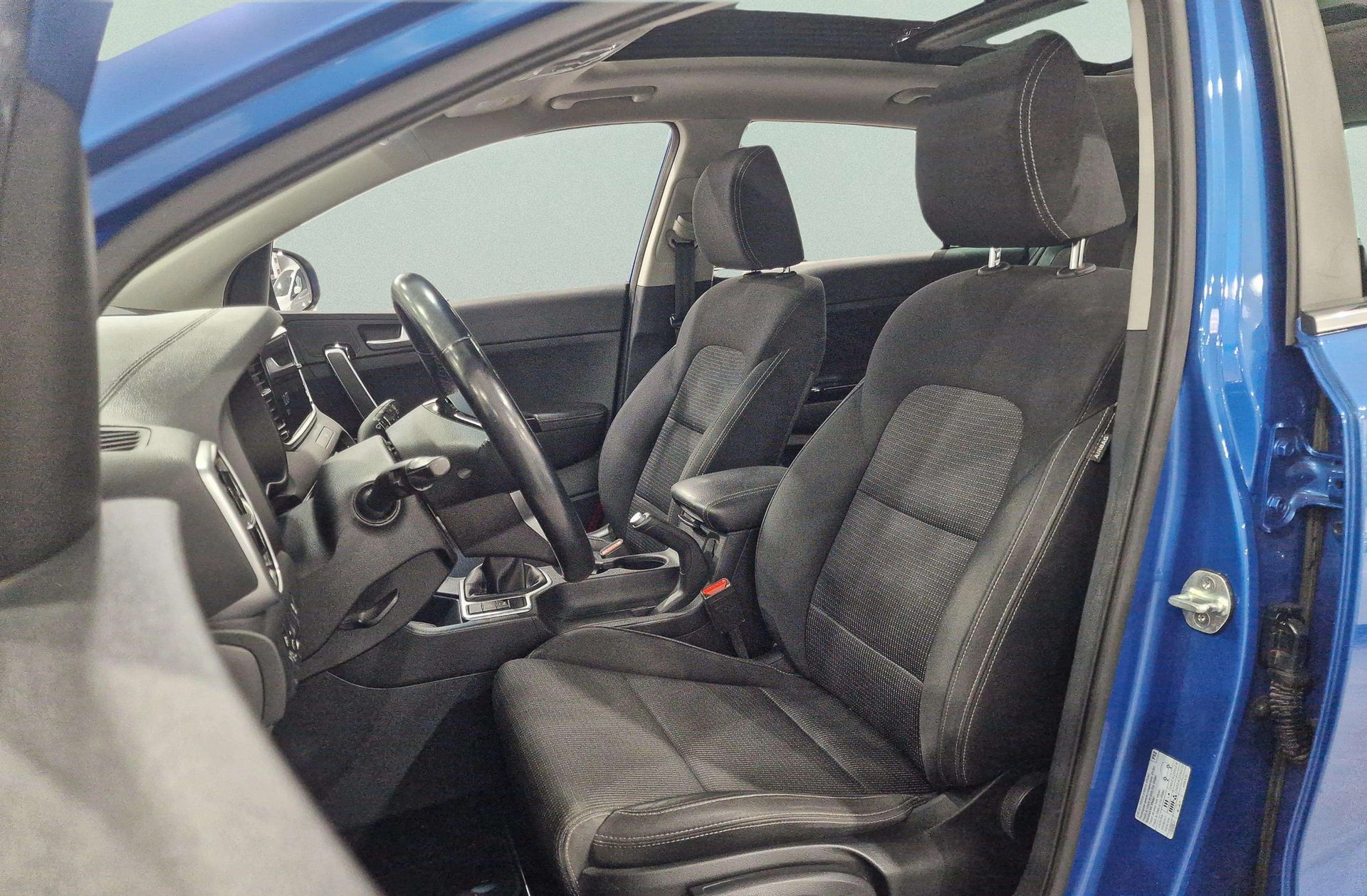 Kia Sportage 1.6 GDI Black Edition 4x2 - foto 12