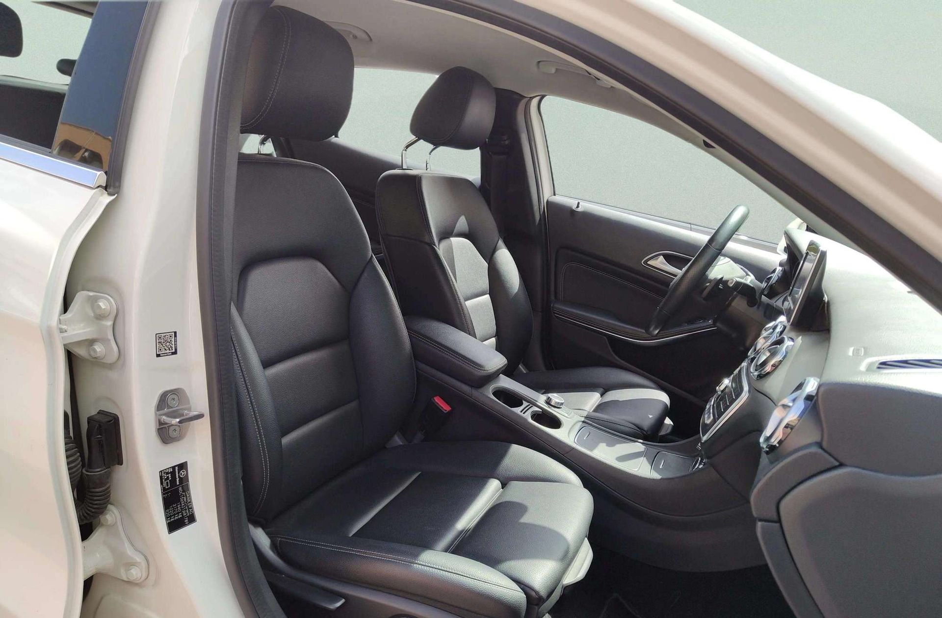 Mercedes-Benz GLA 180 - foto 22