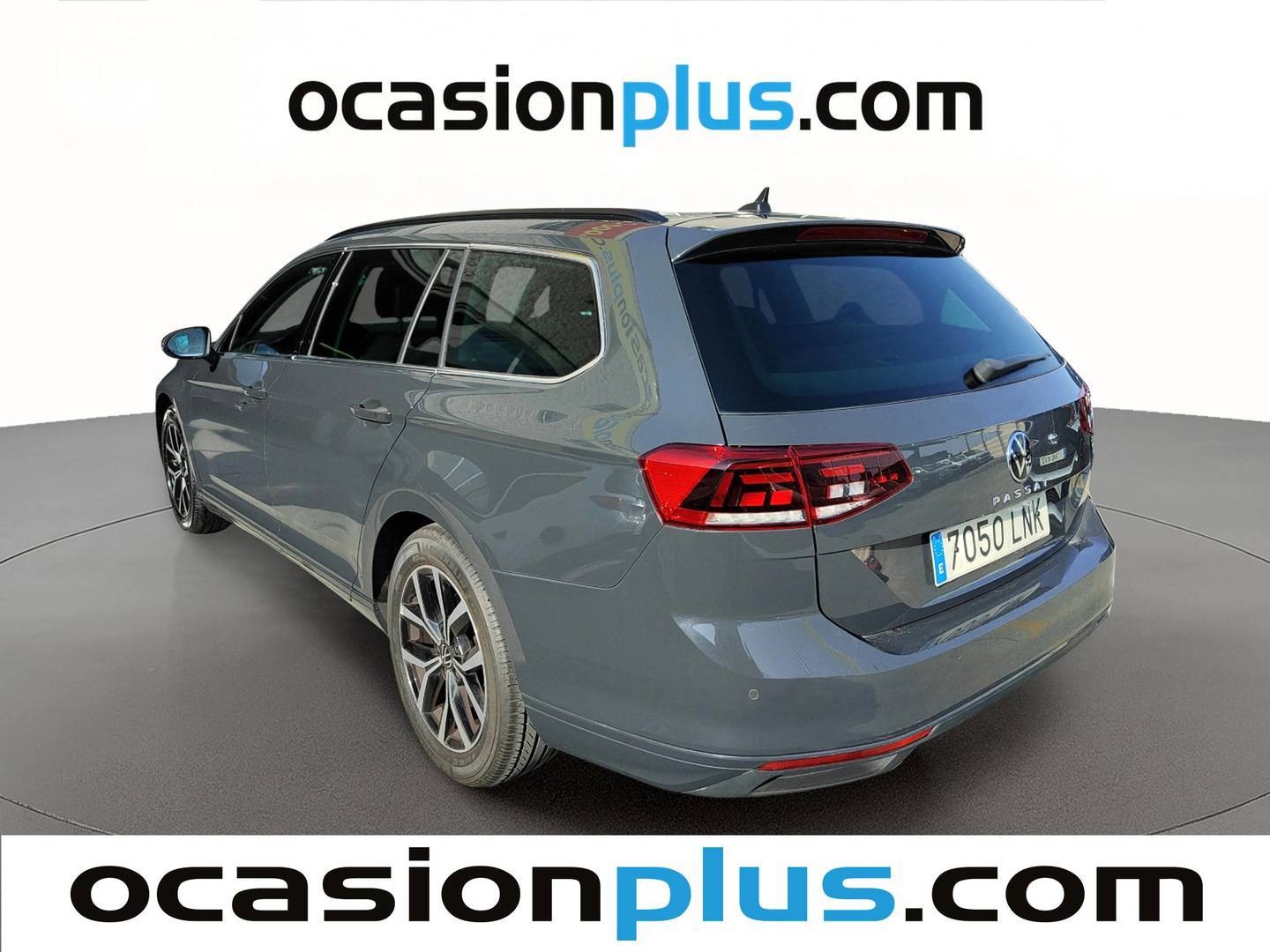 Foto trasera Volkswagen Passat Volkswagen Passat Variant Executive 1.5 TSI (150 CV) DSG izquierda
