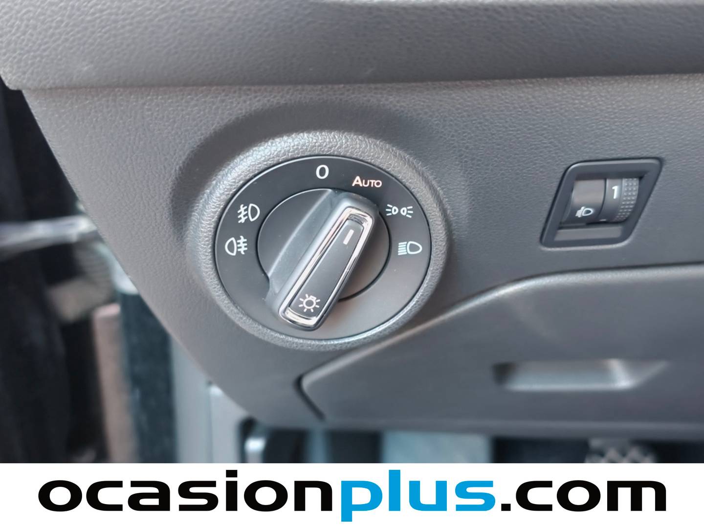 Equipamiento del Seat León Seat León 1.2 TSI S&S I-Tech (110 CV)