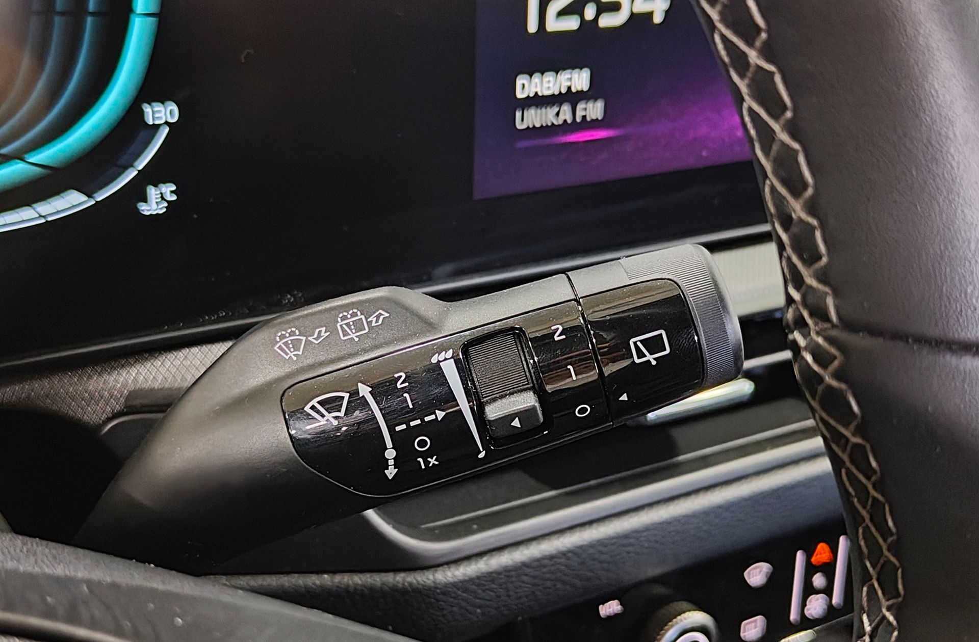 Kia Stonic 1.0 T-GDi MHEV Concept - foto 26