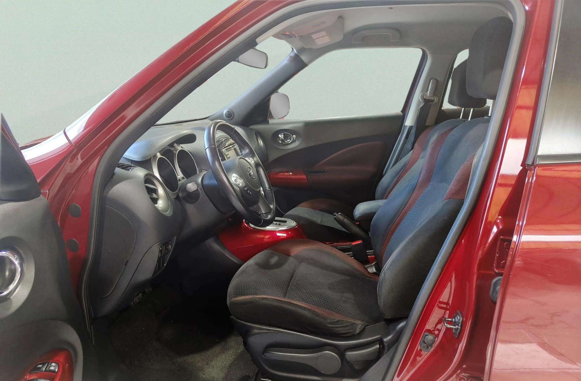 Nissan Juke 1.6 Tekna Premium CVT 4x2 - foto 8